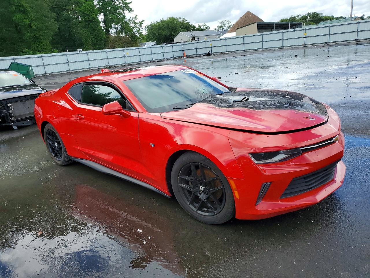 2017 Chevrolet Camaro Lt Red vin: 1G1FB1RS3H0203161