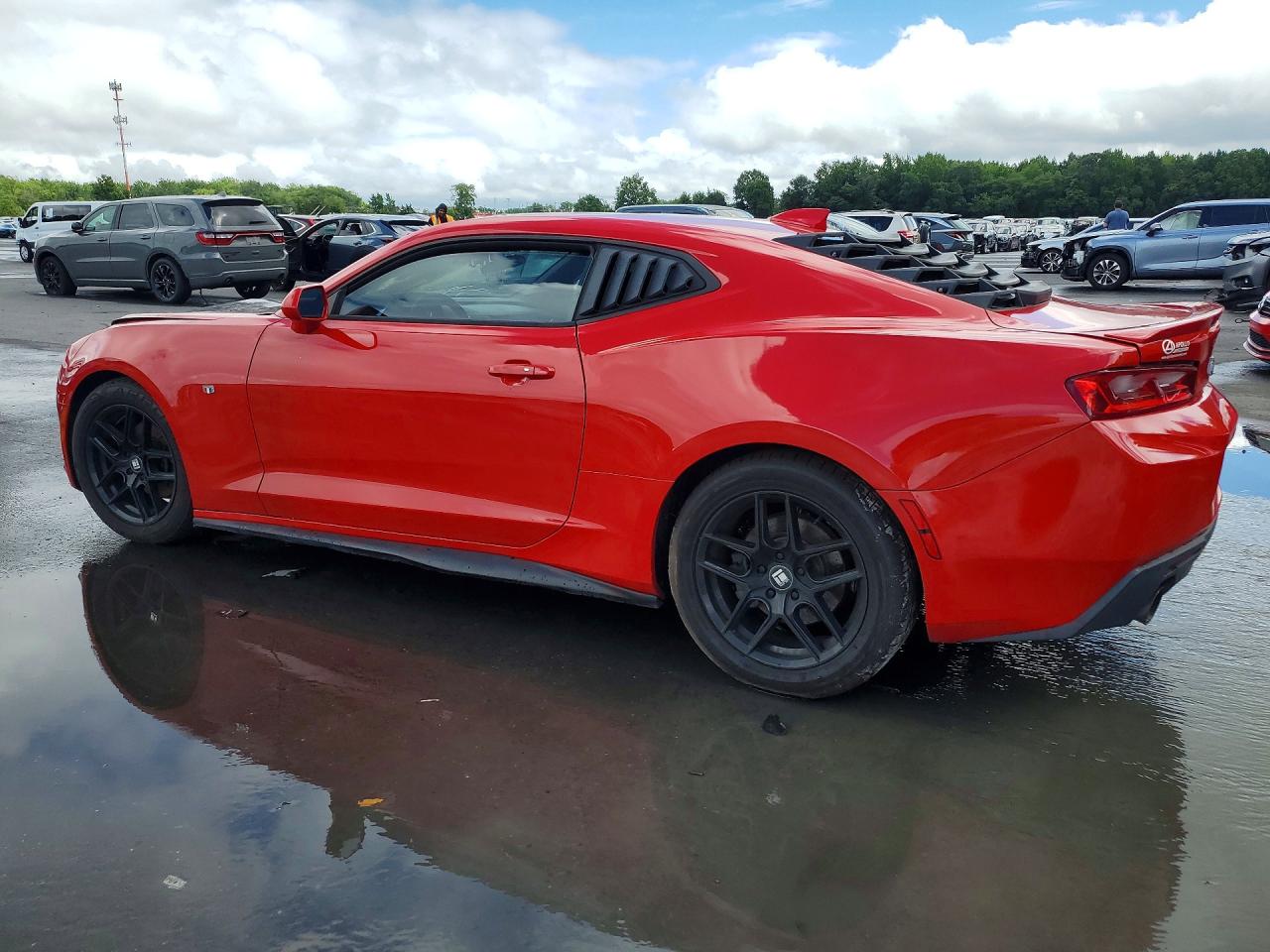 2017 Chevrolet Camaro Lt Red vin: 1G1FB1RS3H0203161
