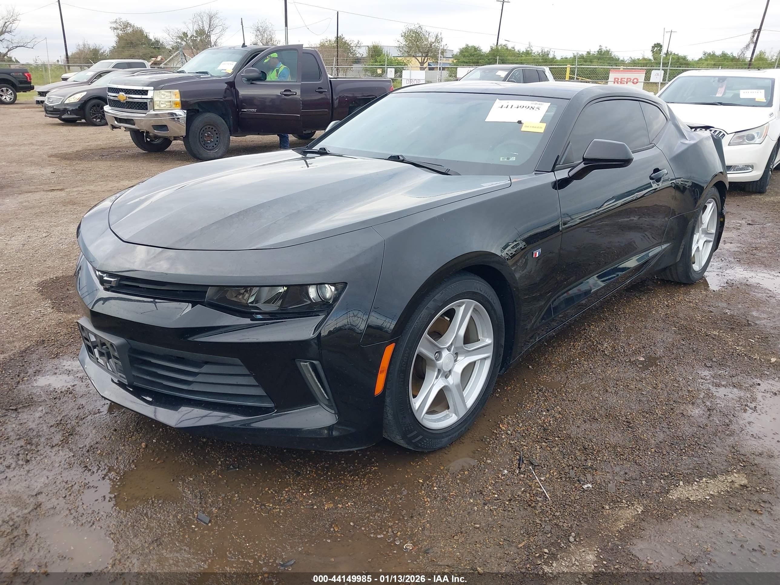 2017 Chevrolet Camaro 1lt Black vin: 1G1FB1RS4H0154682