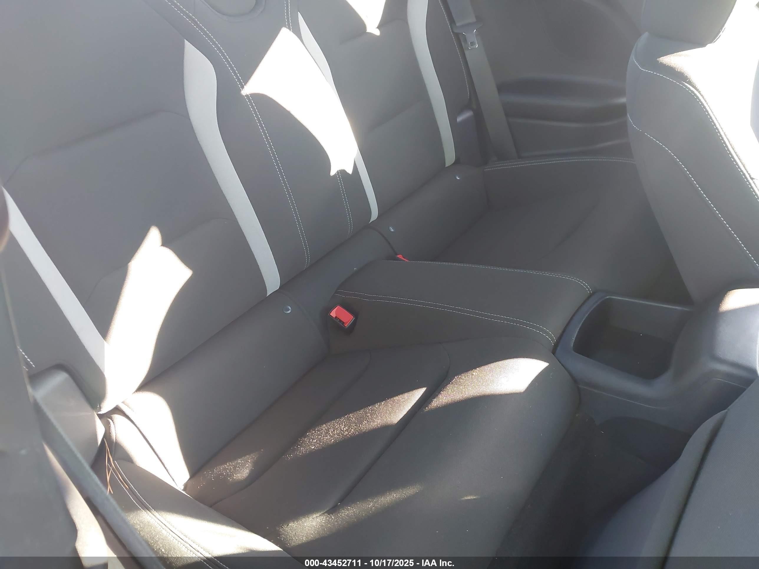2020 Chevrolet Camaro   Оранжевый vin: 1G1FB1RS9L0136395