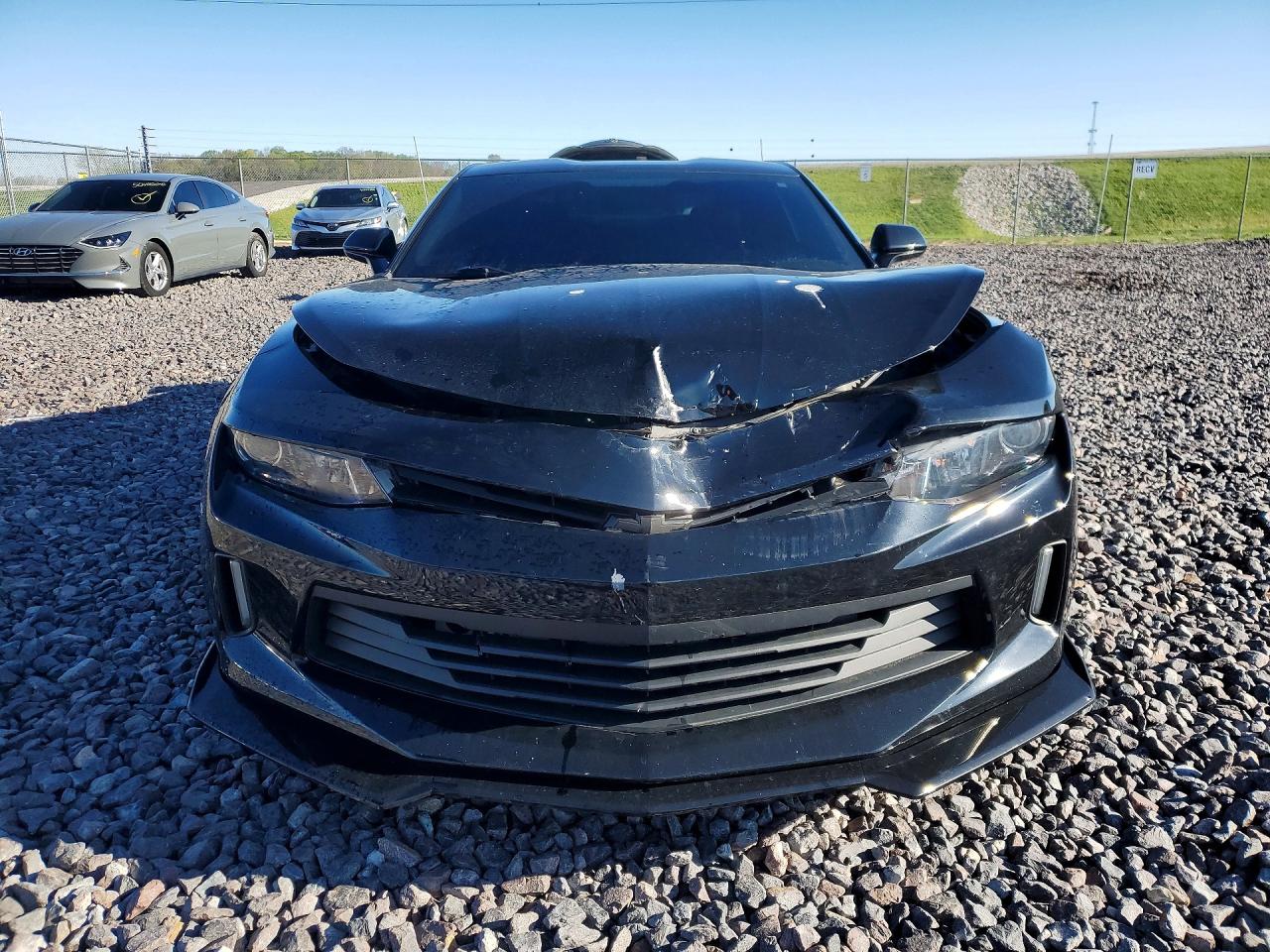 2017 Chevrolet Camaro Lt Черный vin: 1G1FB1RSXH0192014