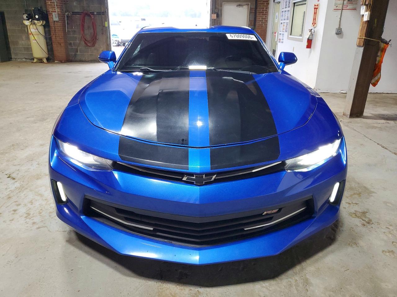 2017 Chevrolet Camaro Lt Blue vin: 1G1FB1RX0H0107953