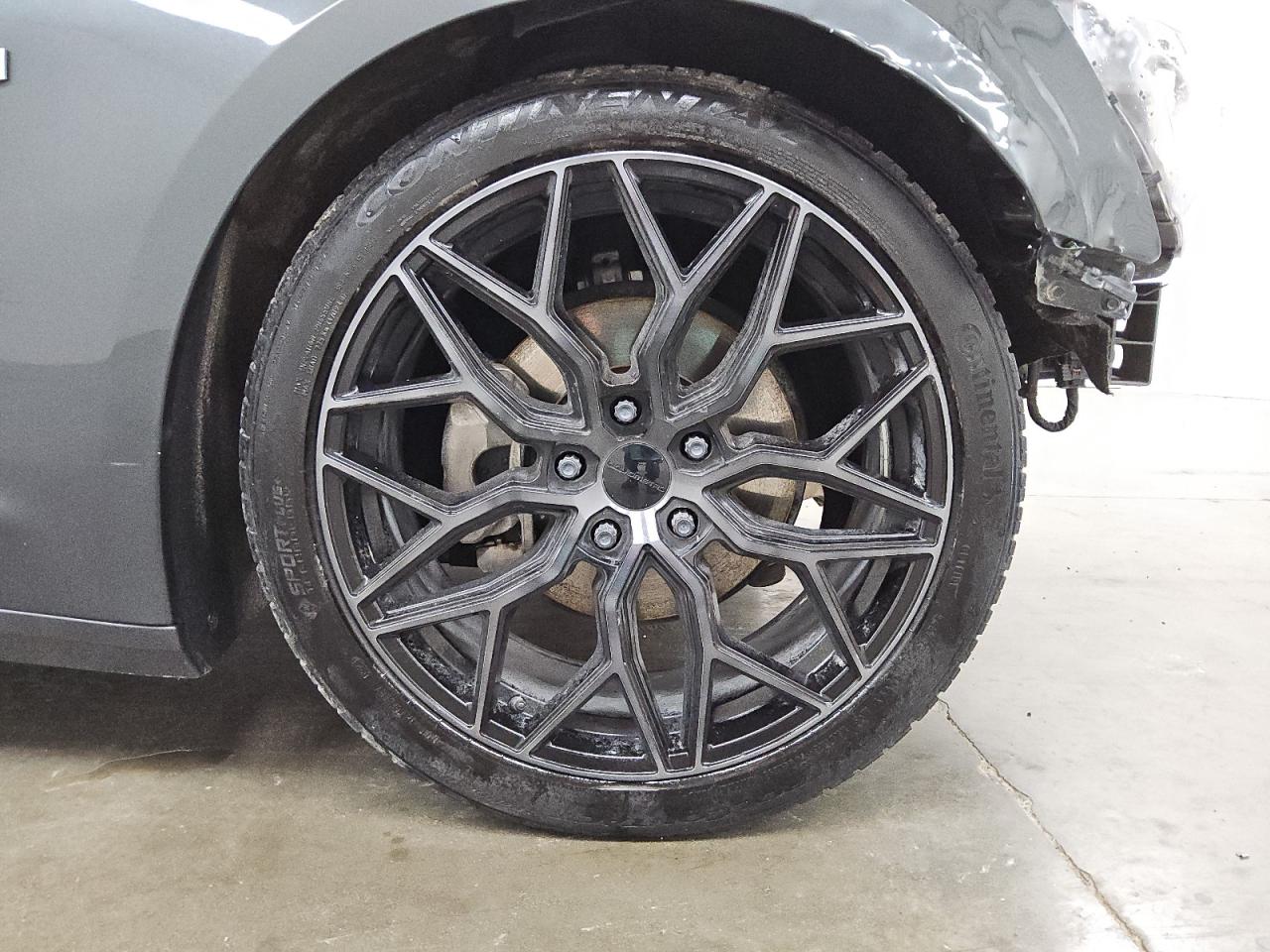 2018 Chevrolet Camaro Lt Серый vin: 1G1FB1RX2J0125294 Damage: Right Front Wheel, Aftermarket, Acceptable