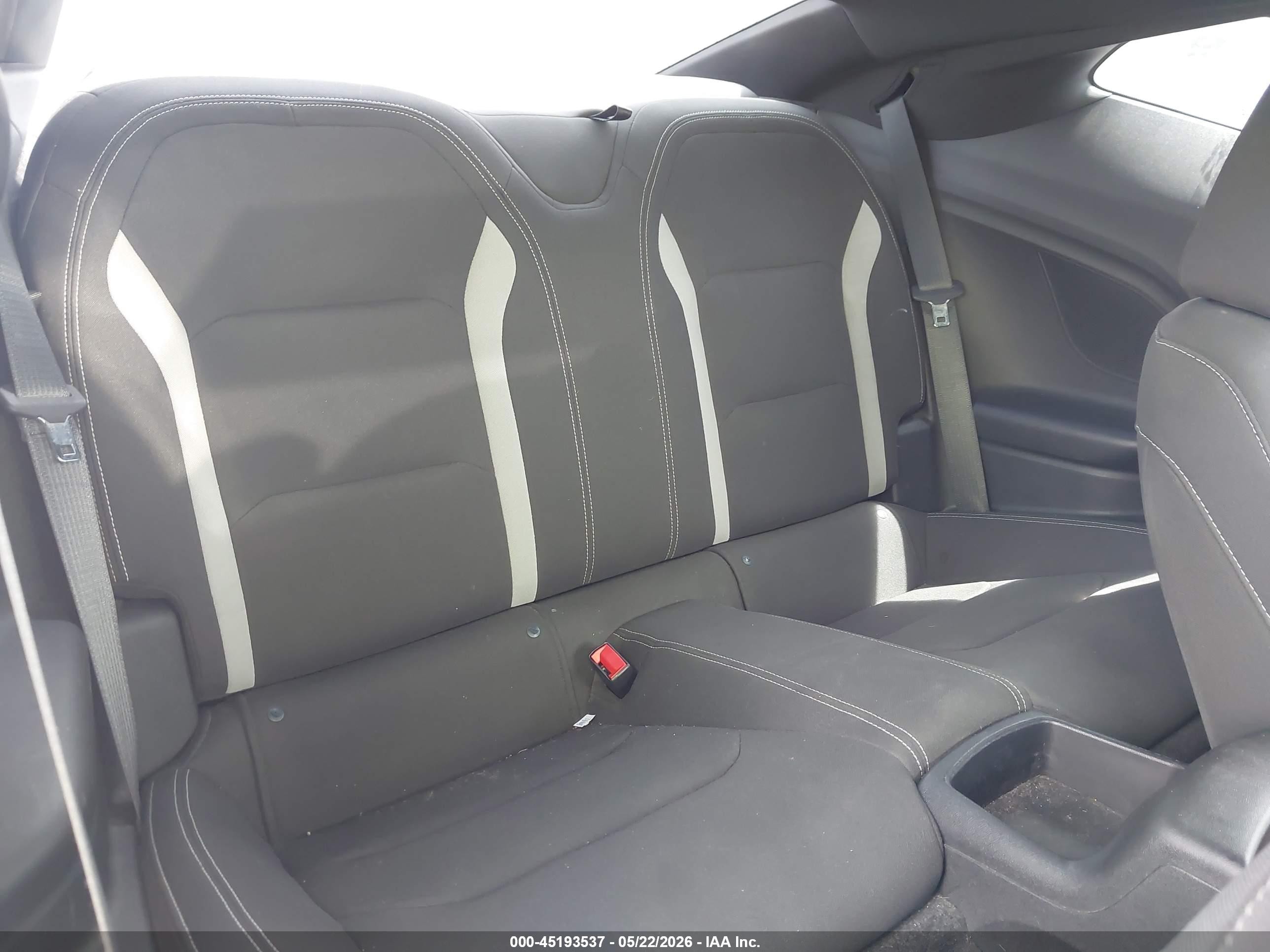 2019 Chevrolet Camaro 1ls White vin: 1G1FB1RX5K0142852