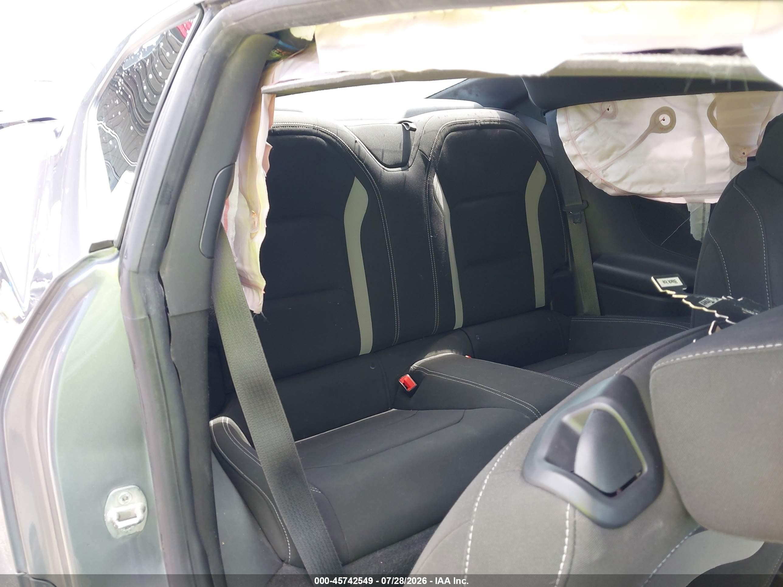 2021 Chevrolet Camaro Rwd  1lt Серый vin: 1G1FB1RX5M0100152