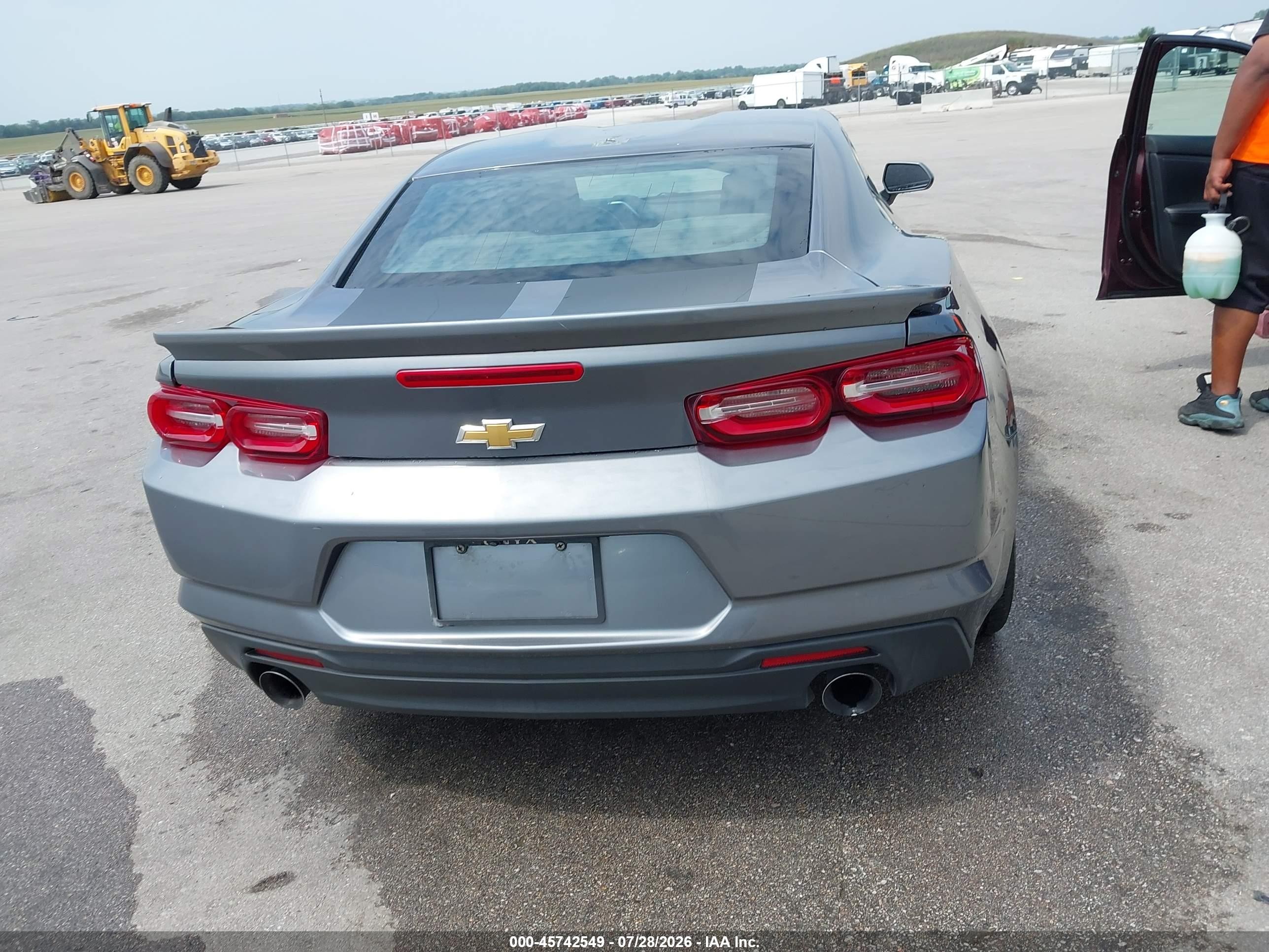2021 Chevrolet Camaro Rwd  1lt Серый vin: 1G1FB1RX5M0100152
