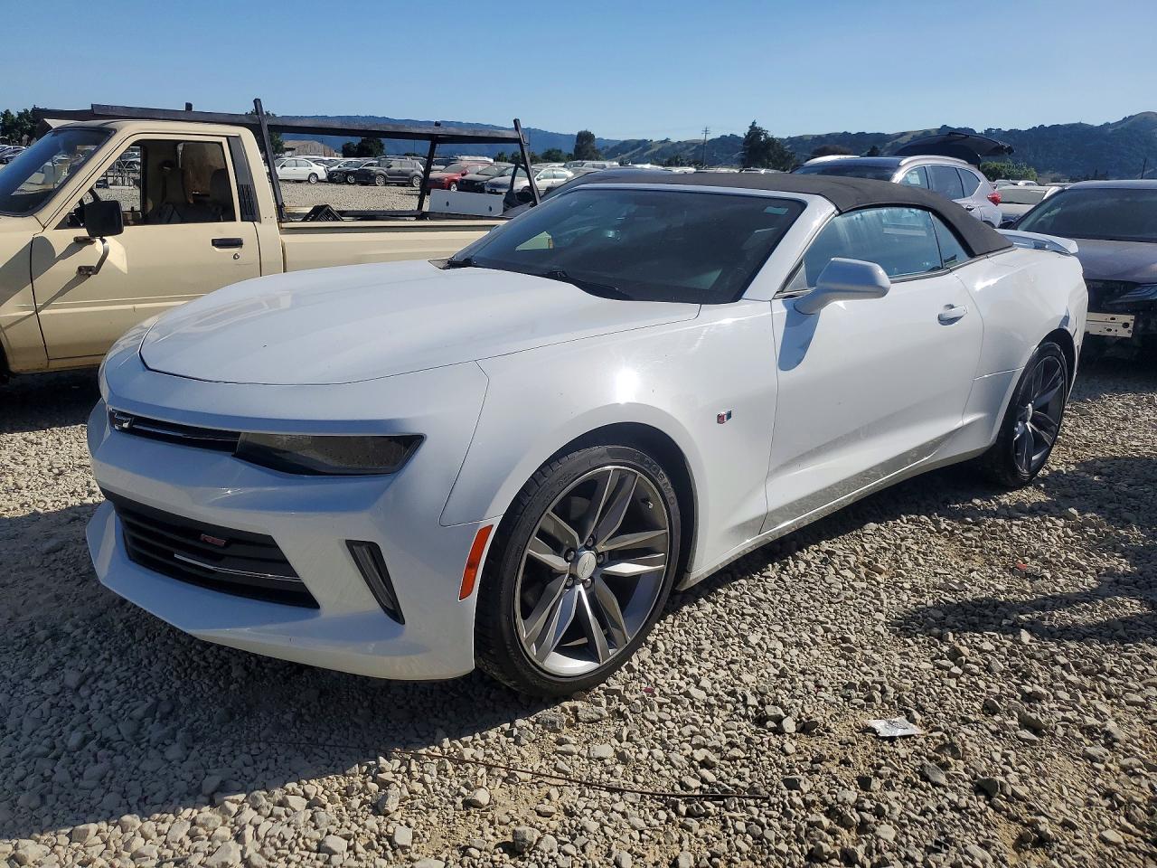 2017 Chevrolet Camaro Lt White vin: 1G1FB3DX9H0105928