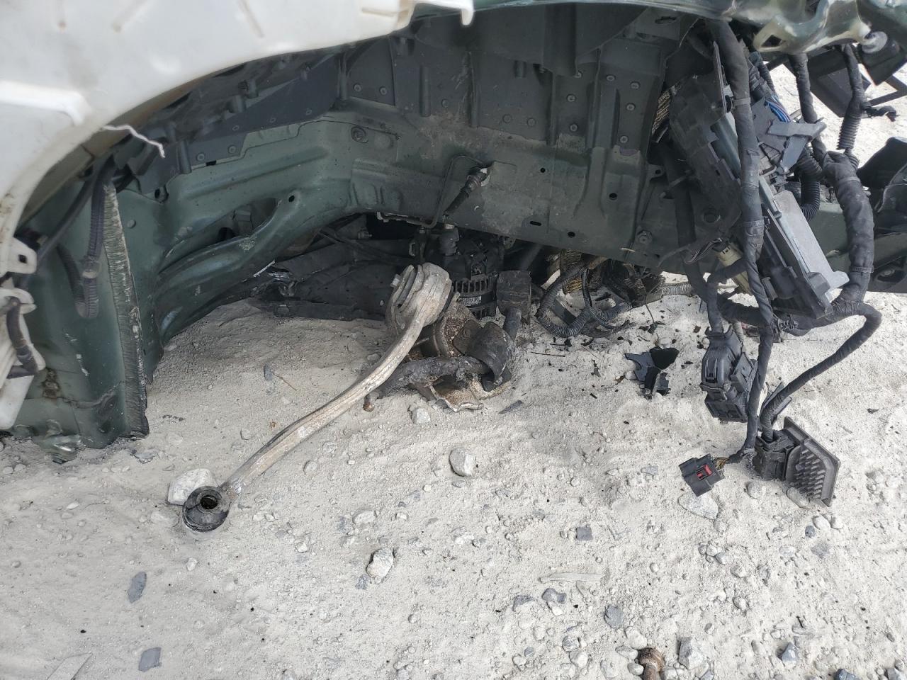 2020 Chevrolet Camaro Lt Green vin: 1G1FD1RS2L0111073 Damage: Right Front Wheel Opening Mldg, Broken, Replacement Required