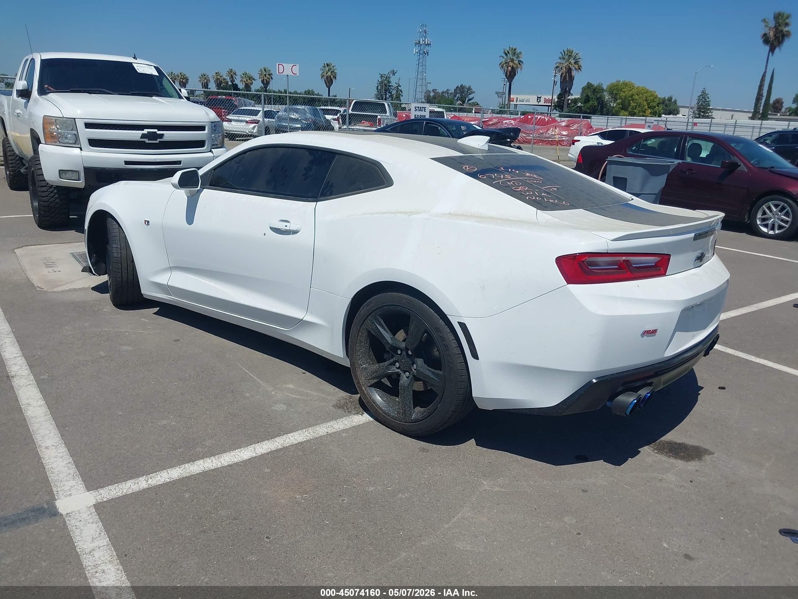 2016 Chevrolet Camaro 2lt White vin: 1G1FD1RS6G0150142