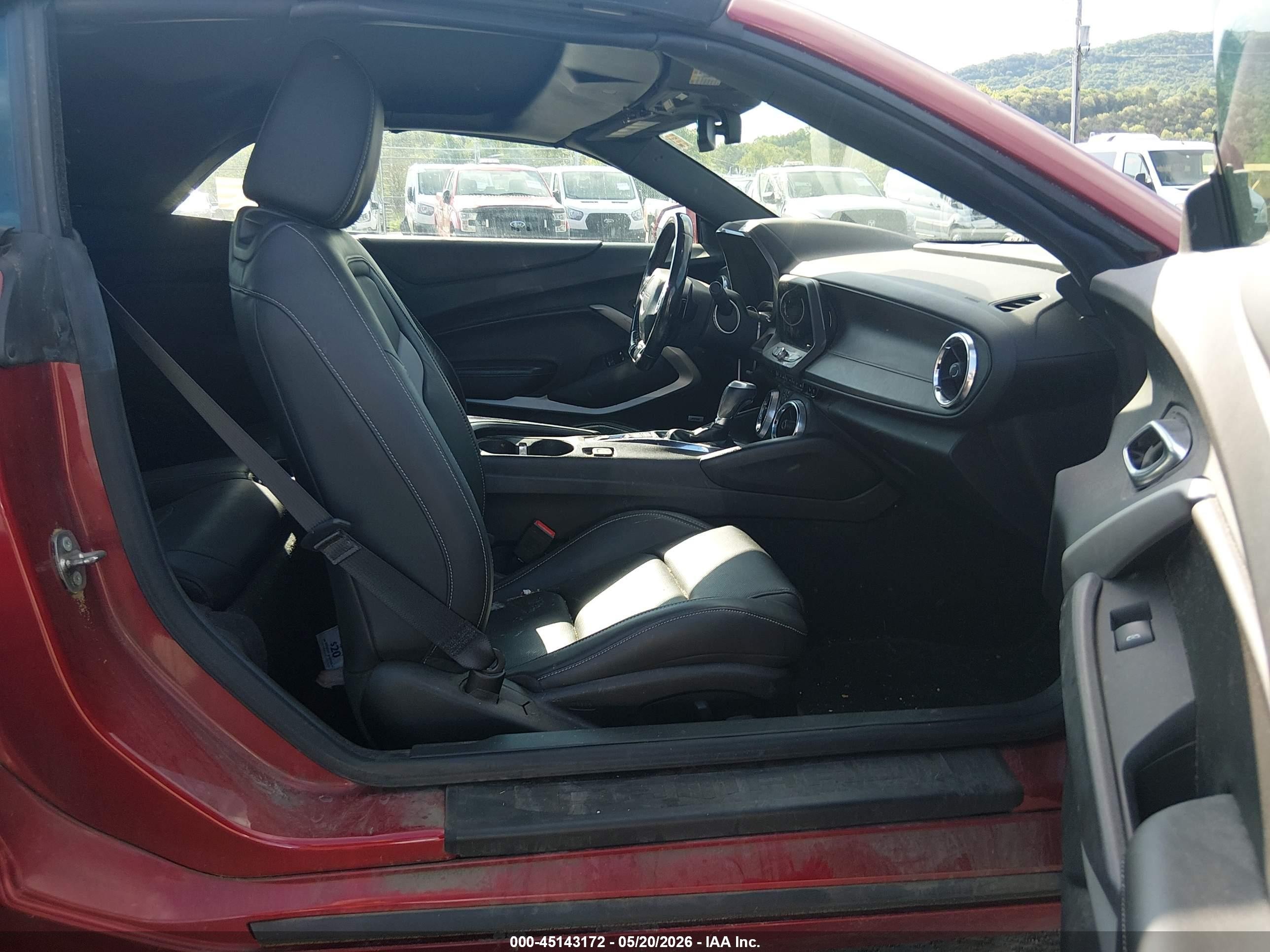 2018 Chevrolet Camaro 2lt Red vin: 1G1FD3DS4J0136850