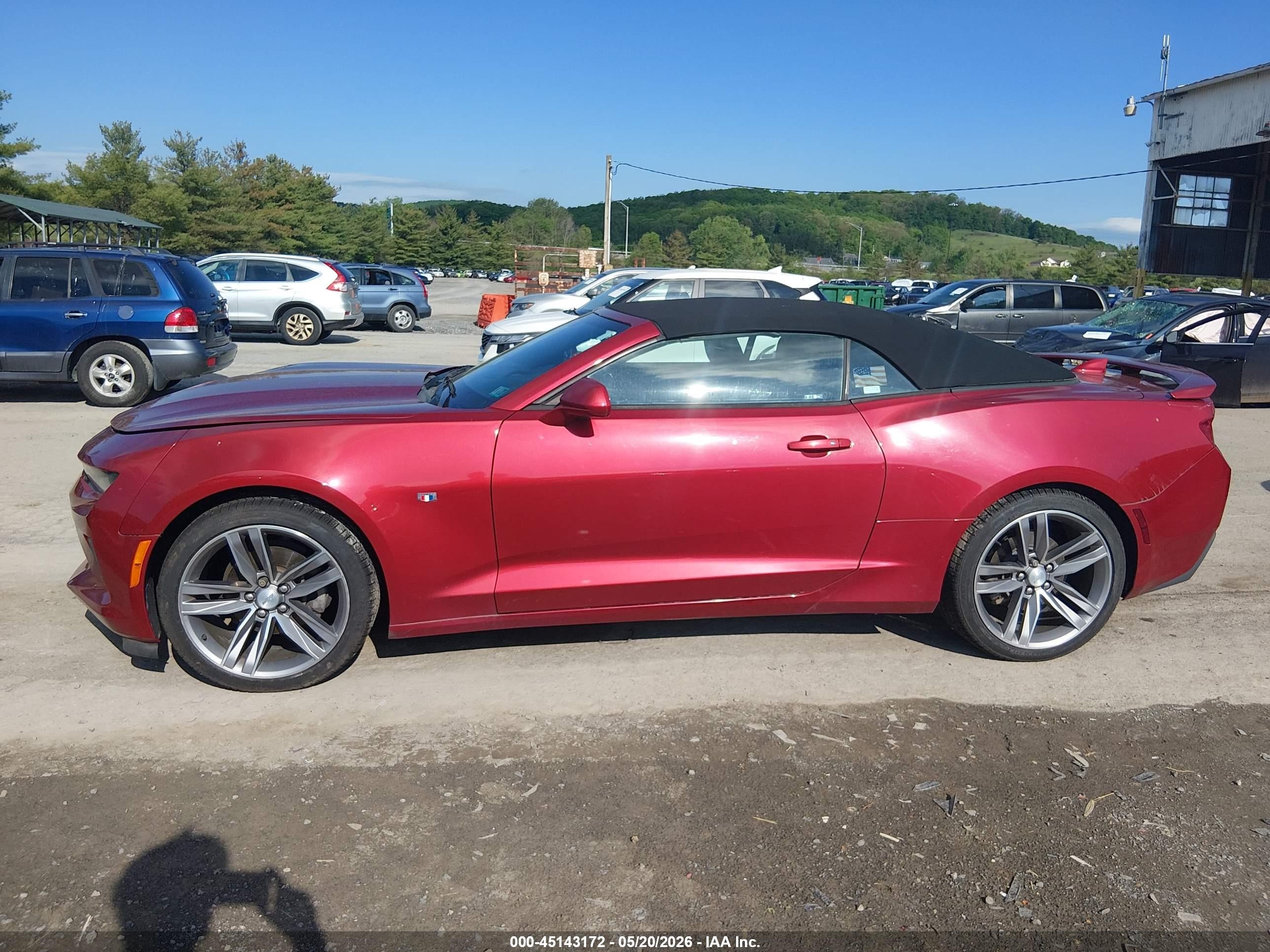 2018 Chevrolet Camaro 2lt Red vin: 1G1FD3DS4J0136850