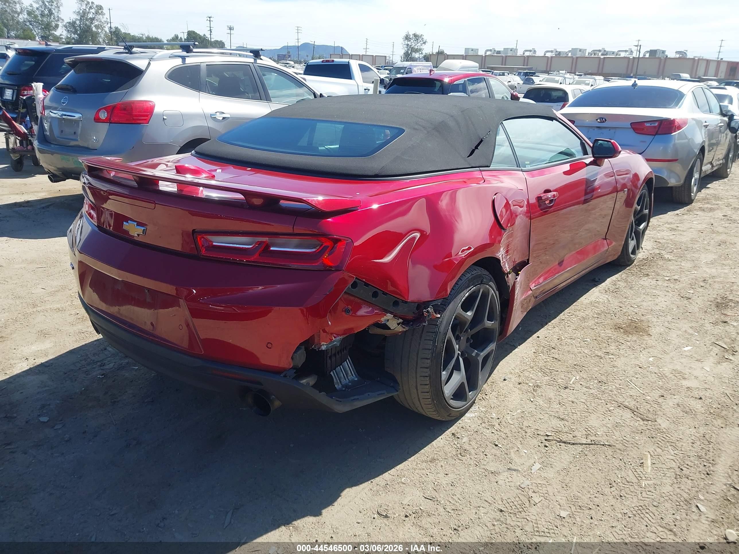 2017 Chevrolet Camaro 2lt Red vin: 1G1FD3DS5H0103365