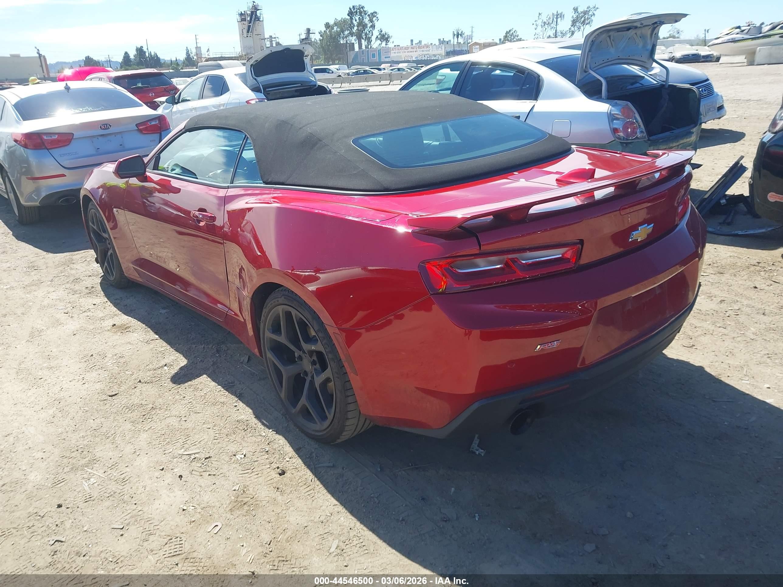 2017 Chevrolet Camaro 2lt Red vin: 1G1FD3DS5H0103365