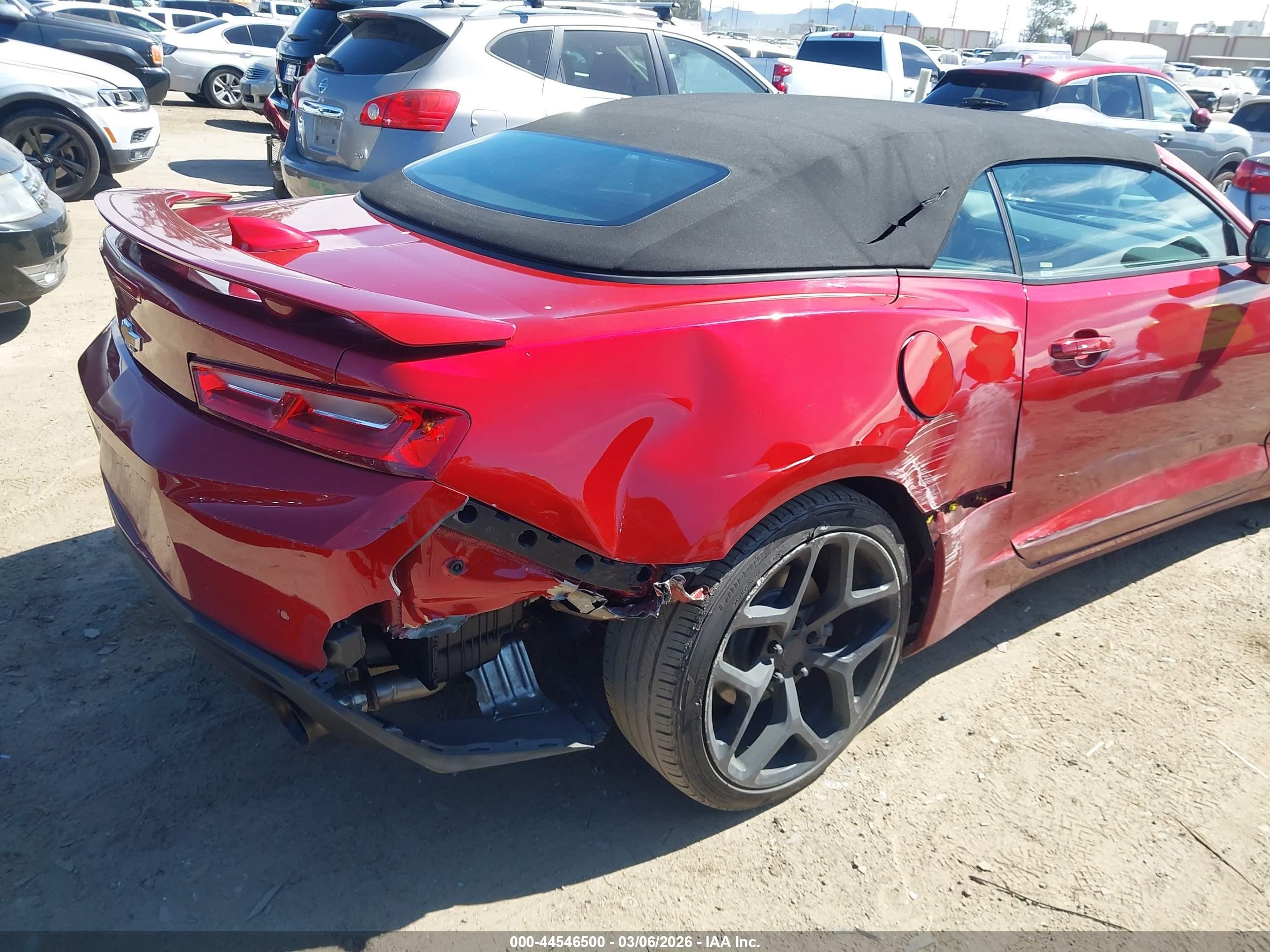 2017 Chevrolet Camaro 2lt Red vin: 1G1FD3DS5H0103365