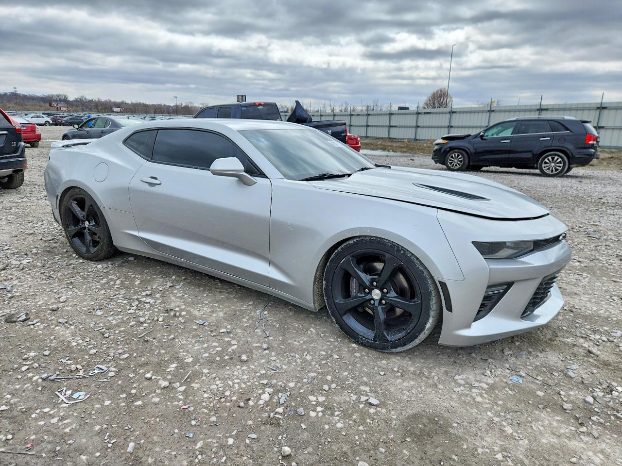 2018 Chevrolet Camaro Ss Серебряный vin: 1G1FE1R77J0186339