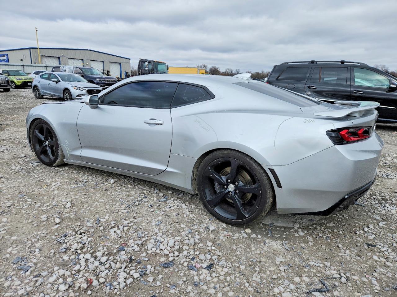 2018 Chevrolet Camaro Ss Серебряный vin: 1G1FE1R77J0186339