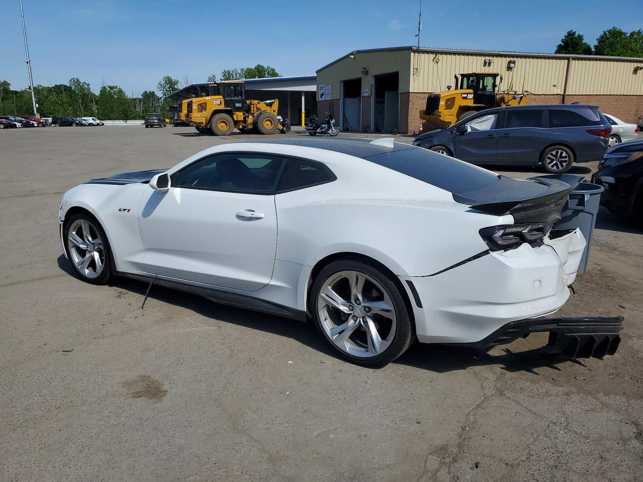 2022 Chevrolet Camaro Lt1 Белый vin: 1G1FF1R72N0105878