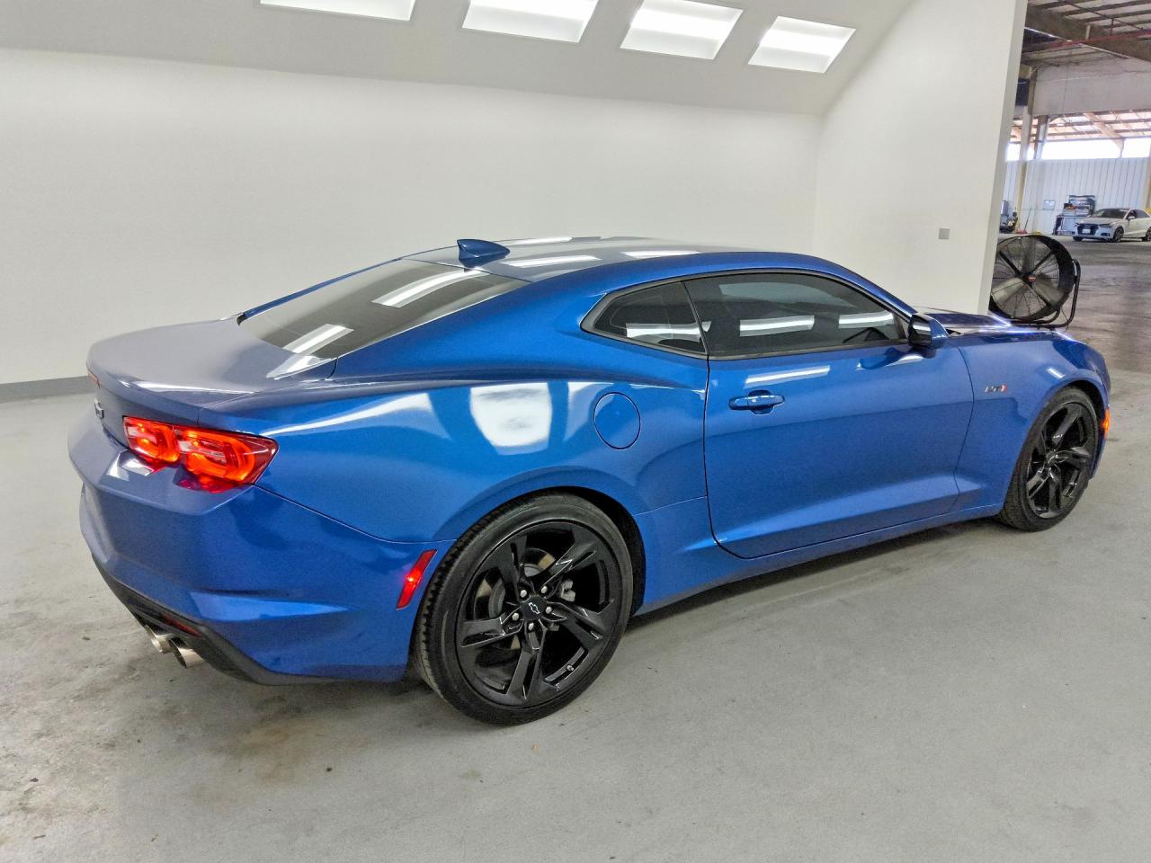 2022 Chevrolet Camaro Lt1 Синий vin: 1G1FF1R78N0134026
