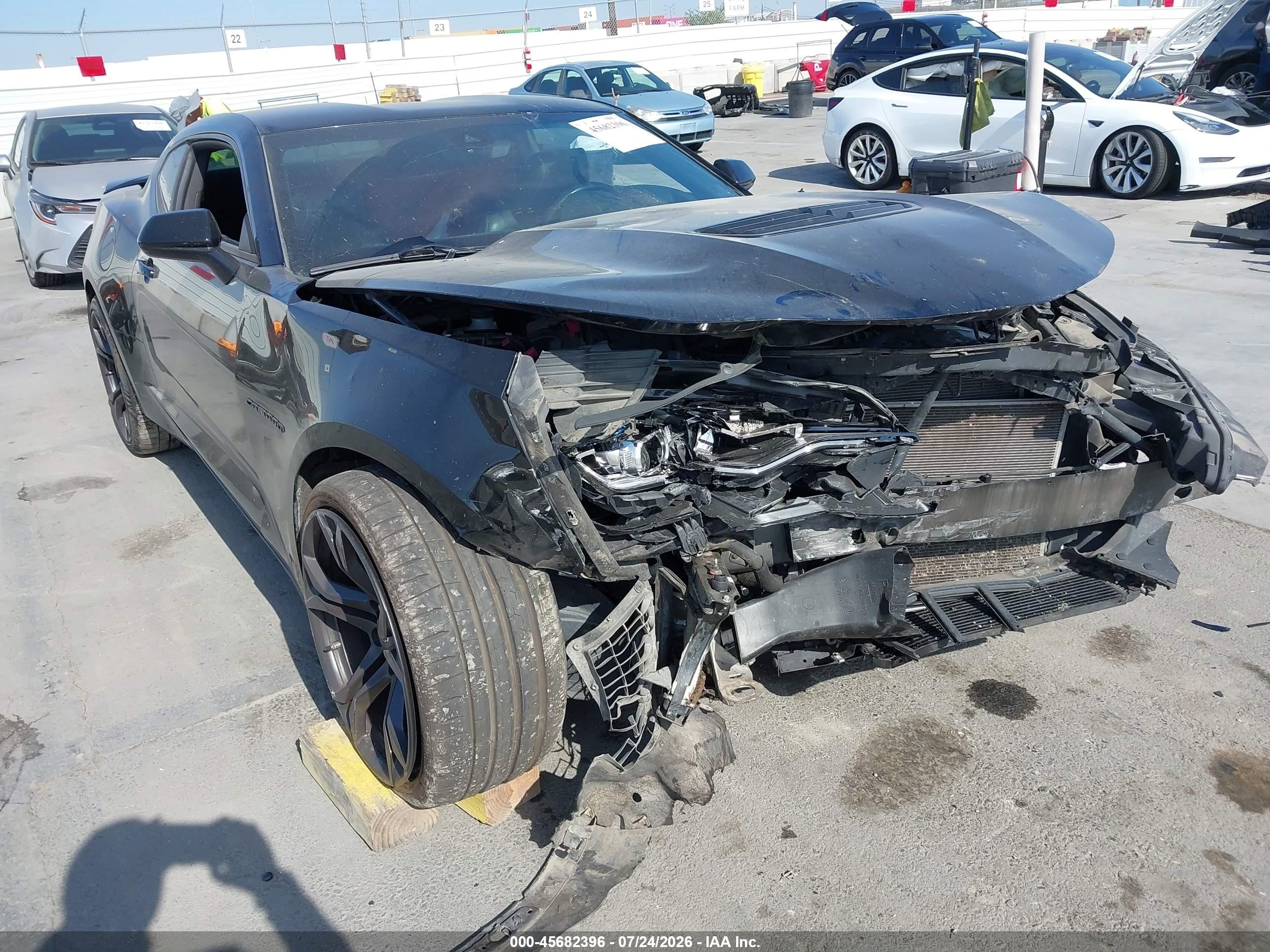 2022 Chevrolet Camaro Rwd  2ss Black vin: 1G1FG1R77N0102018