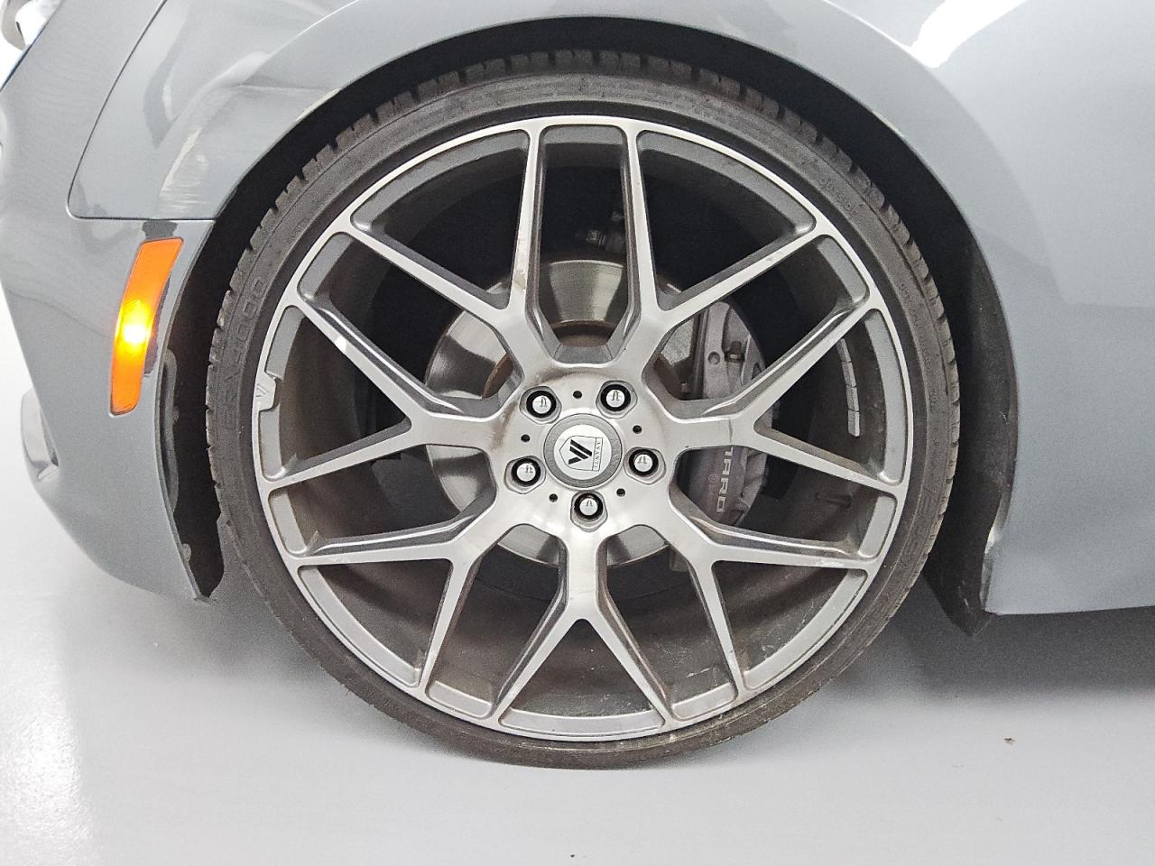 2020 Chevrolet Camaro Ss Серый vin: 1G1FH1R76L0135442 Damage: Left Front Wheel, Curb Rash, > 12 Inches