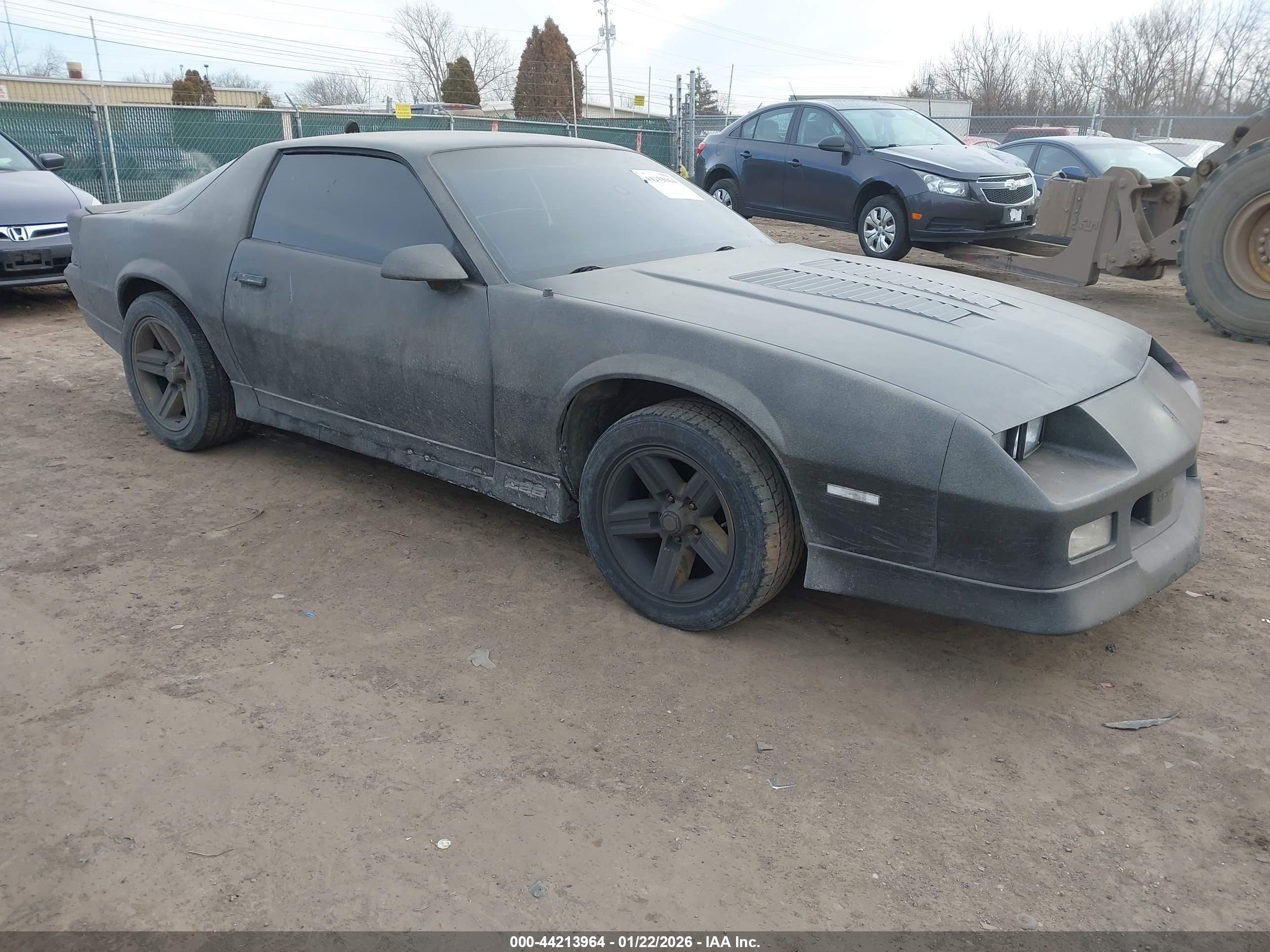 1988 Chevrolet Camaro   Gray vin: 1G1FP2183JL160887