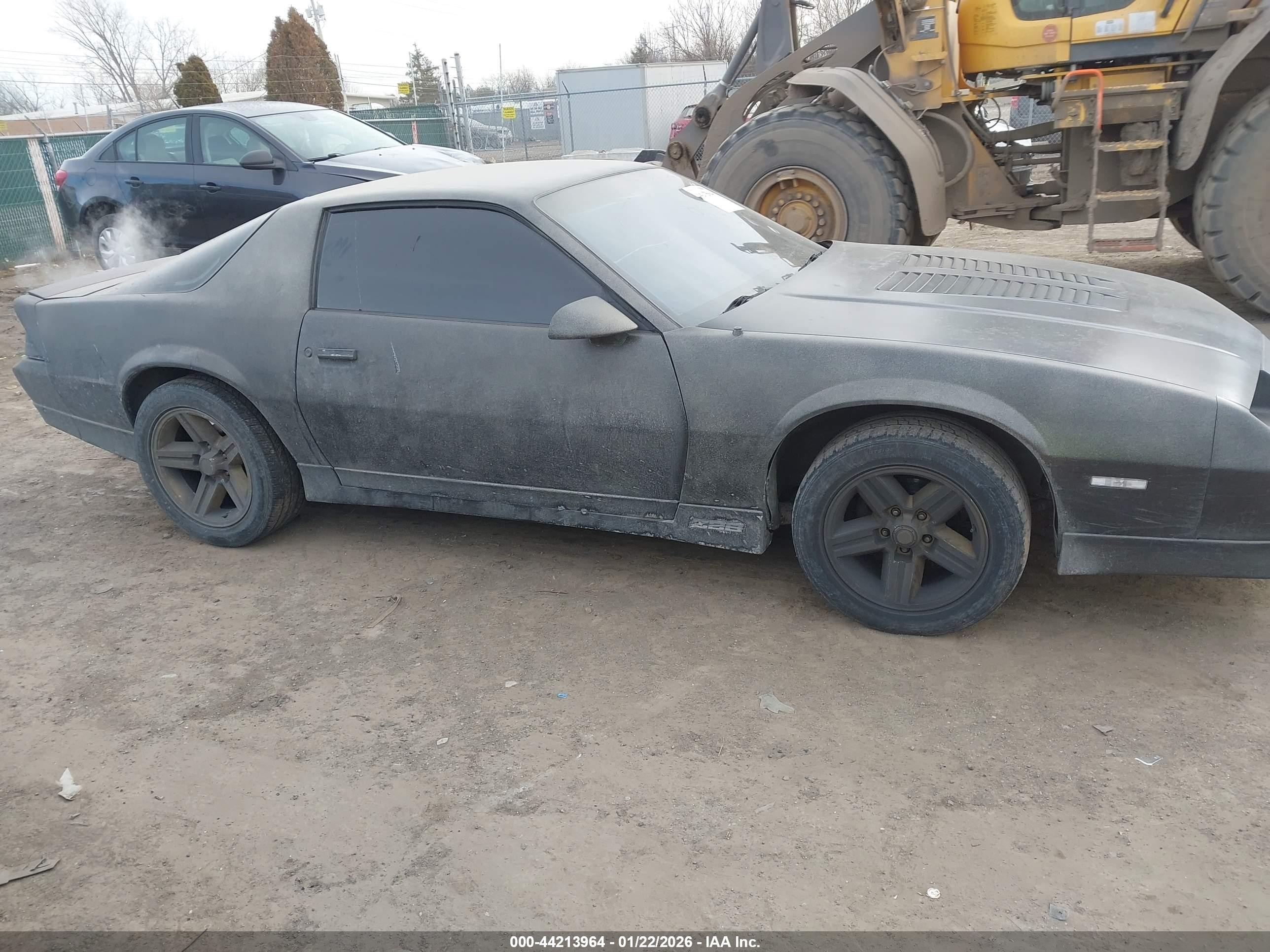1988 Chevrolet Camaro   Gray vin: 1G1FP2183JL160887