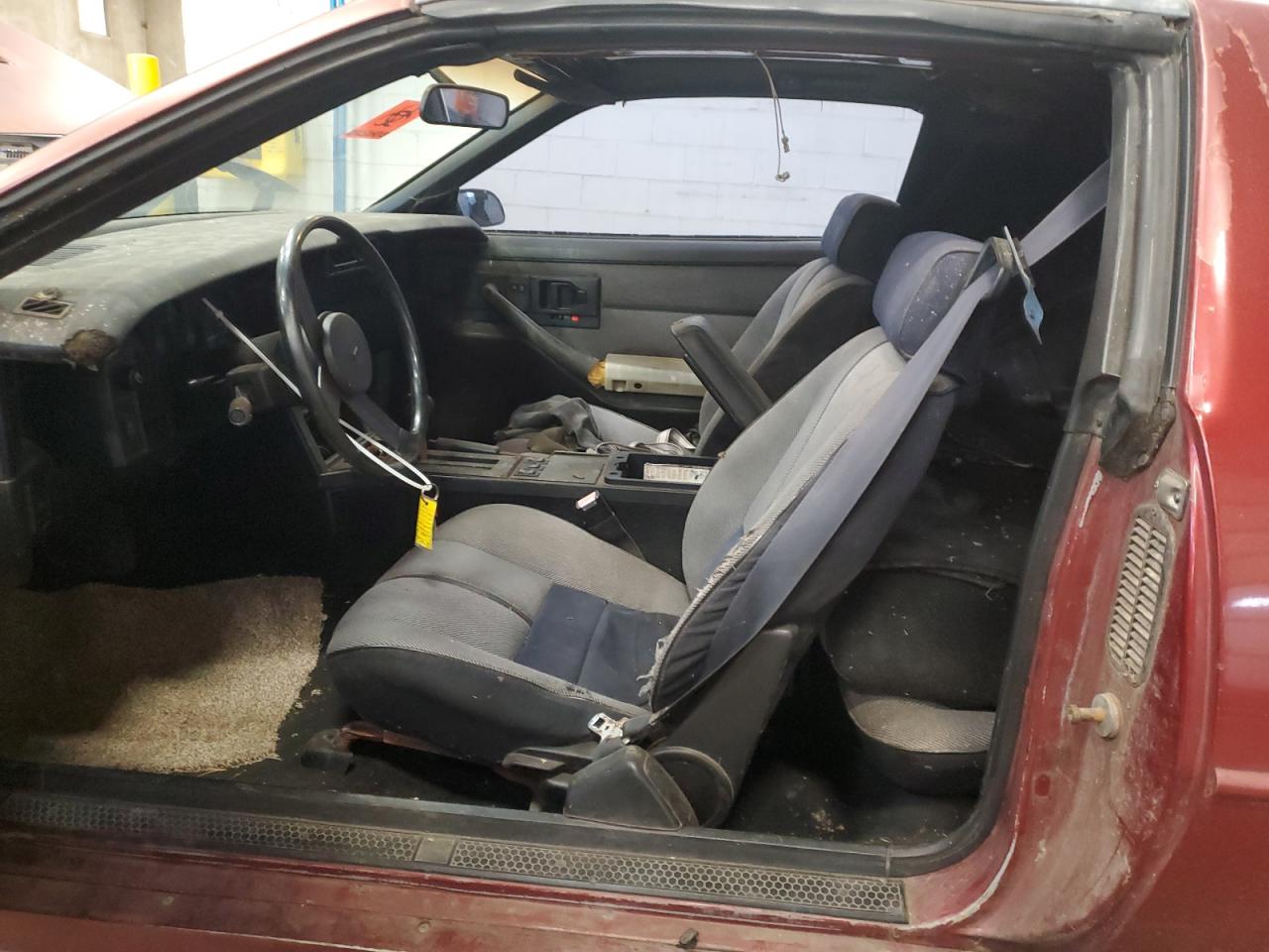 1988 Chevrolet Camaro Maroon vin: 1G1FP2185JL179067
