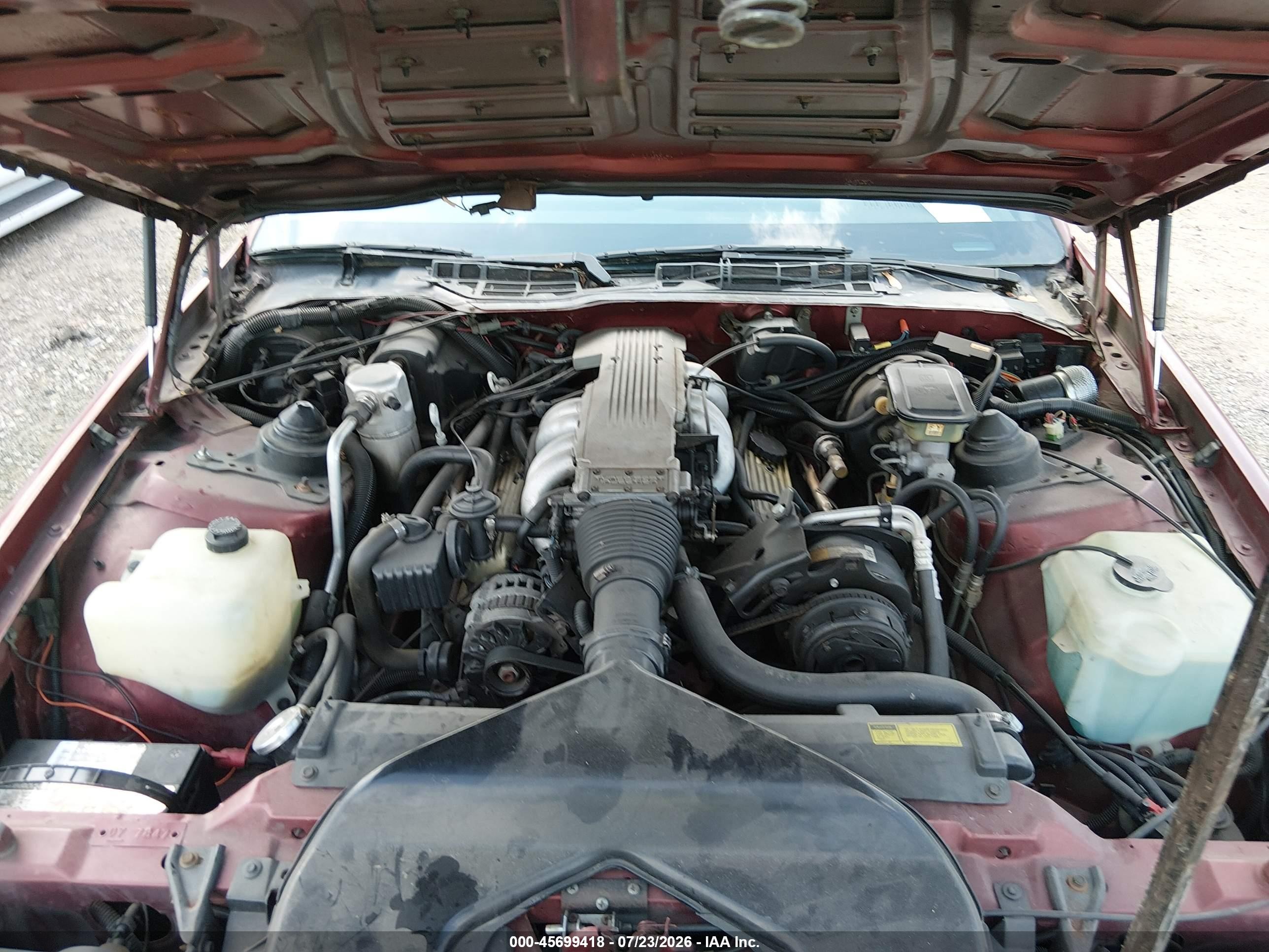1987 Chevrolet Camaro   Red vin: 1G1FP2186HL145875