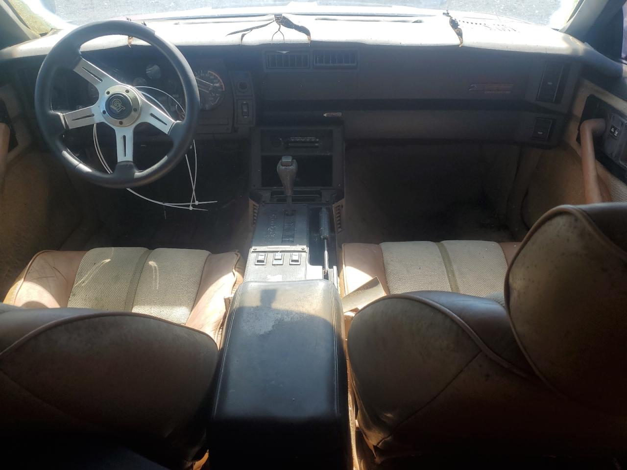 1988 Chevrolet Camaro Burgundy vin: 1G1FP218XJL187441