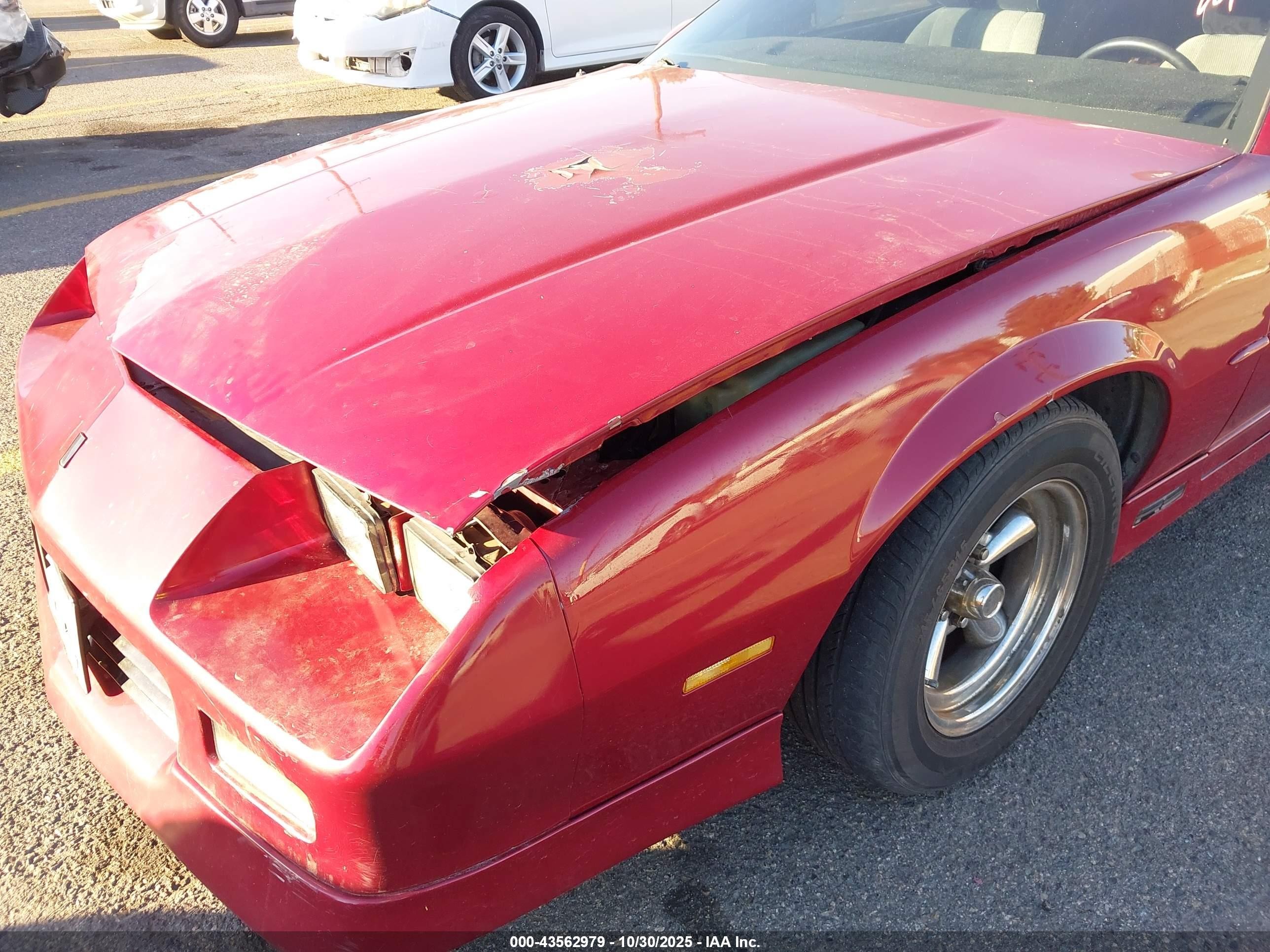 1989 Chevrolet Camaro   Красный vin: 1G1FP21E0KL145478