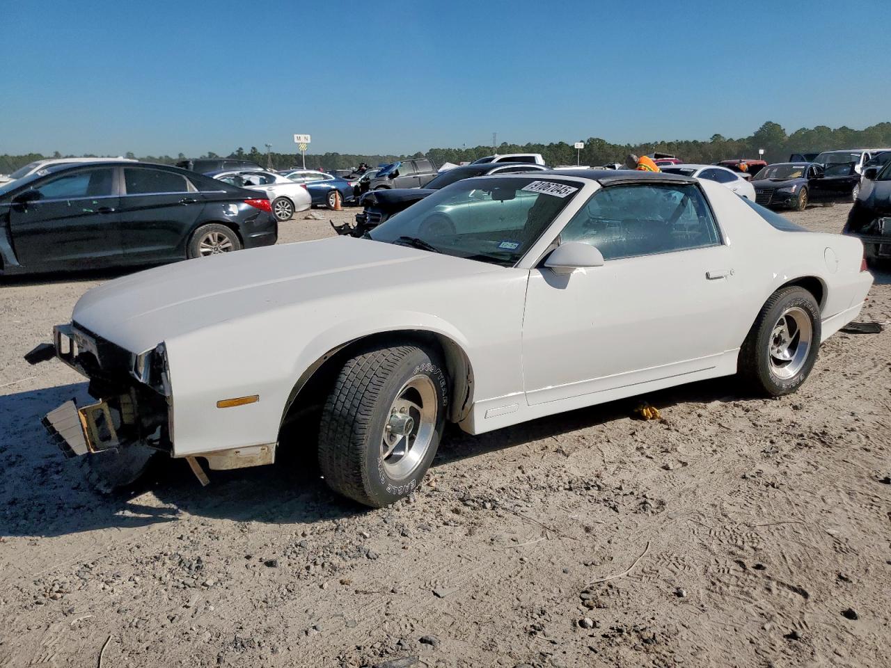 1989 Chevrolet Camaro White vin: 1G1FP21E2KL167160
