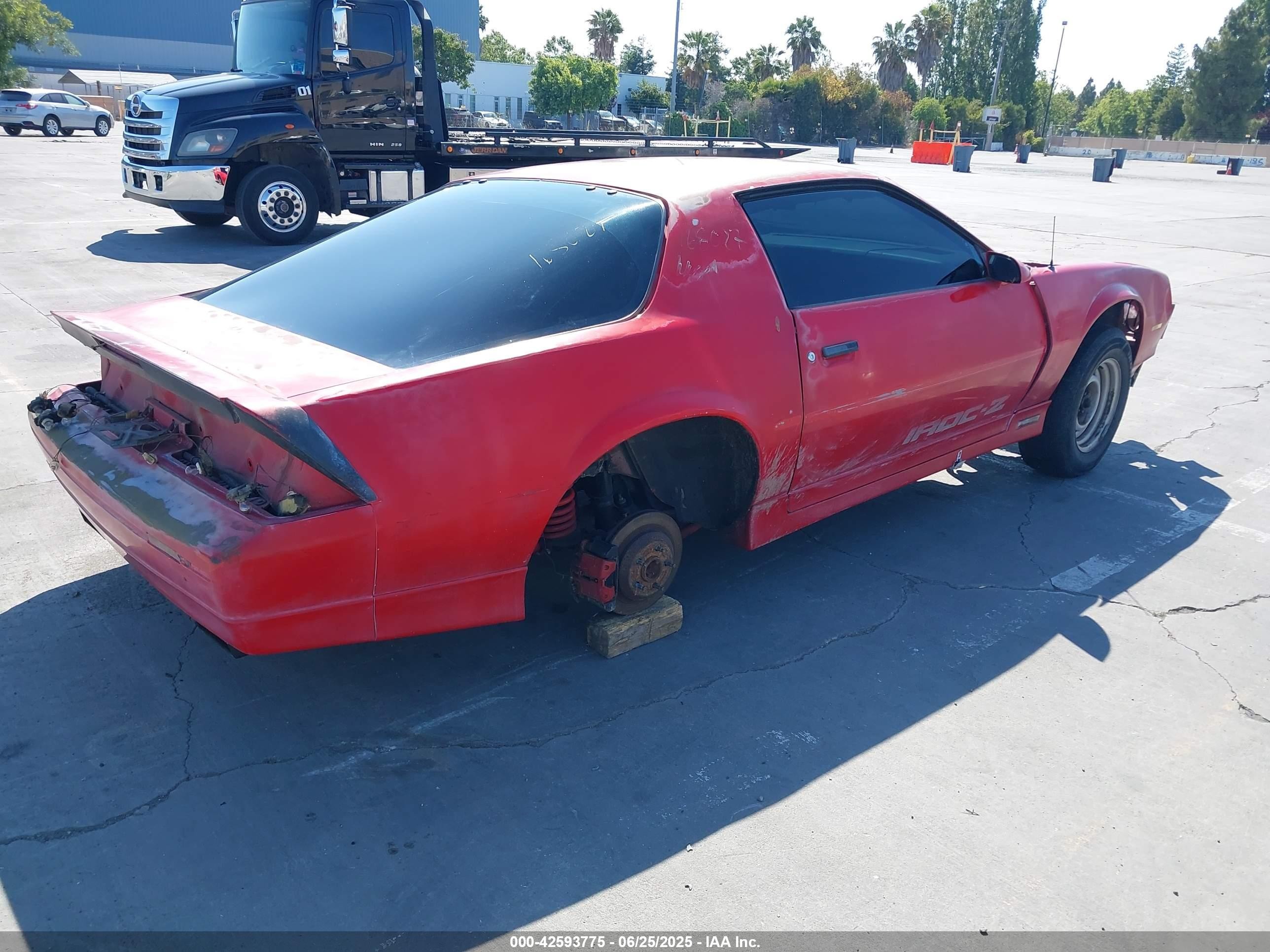 1989 Chevrolet Camaro   Red vin: 1G1FP21E3KL205446
