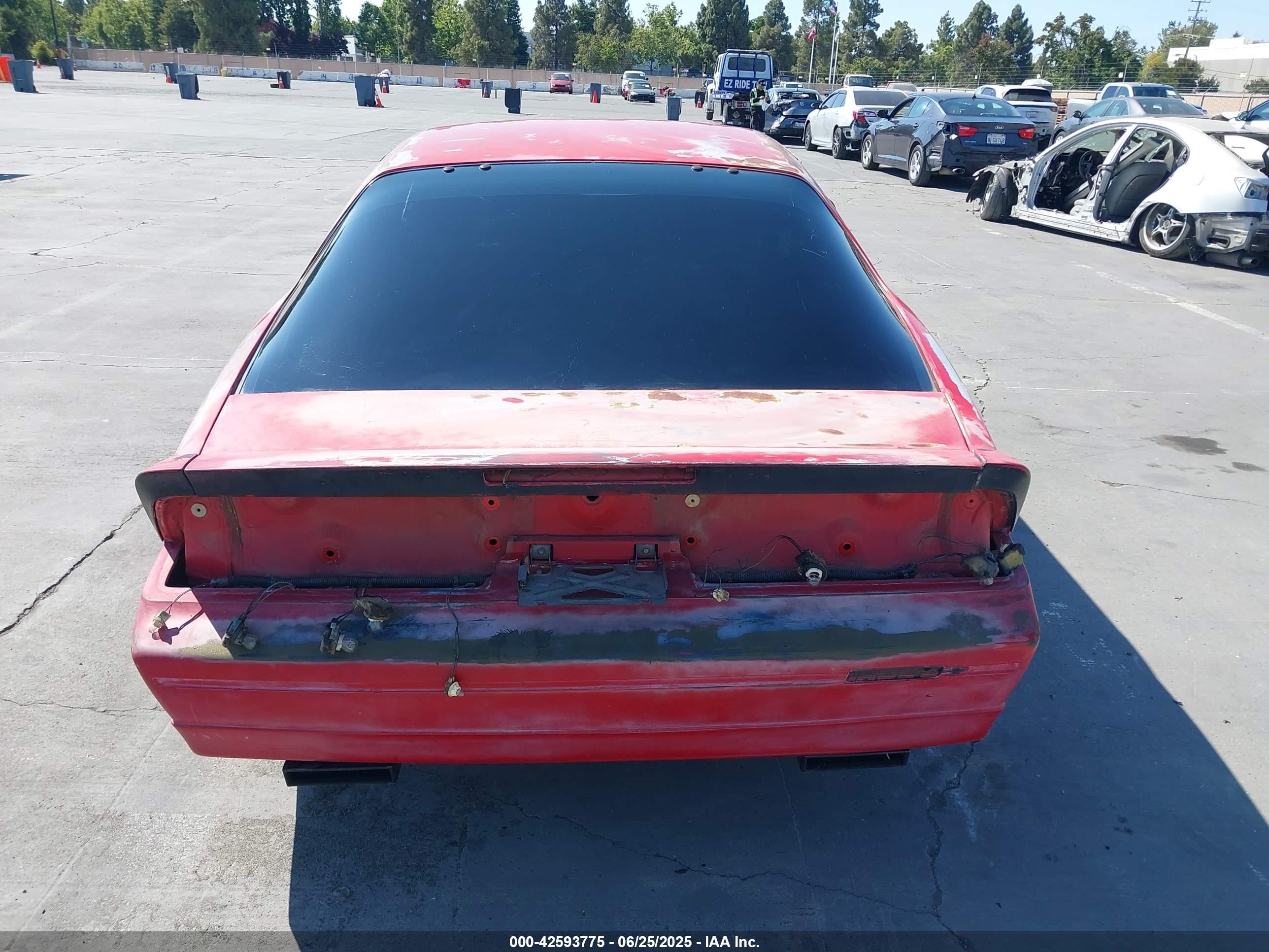 1989 Chevrolet Camaro   Red vin: 1G1FP21E3KL205446