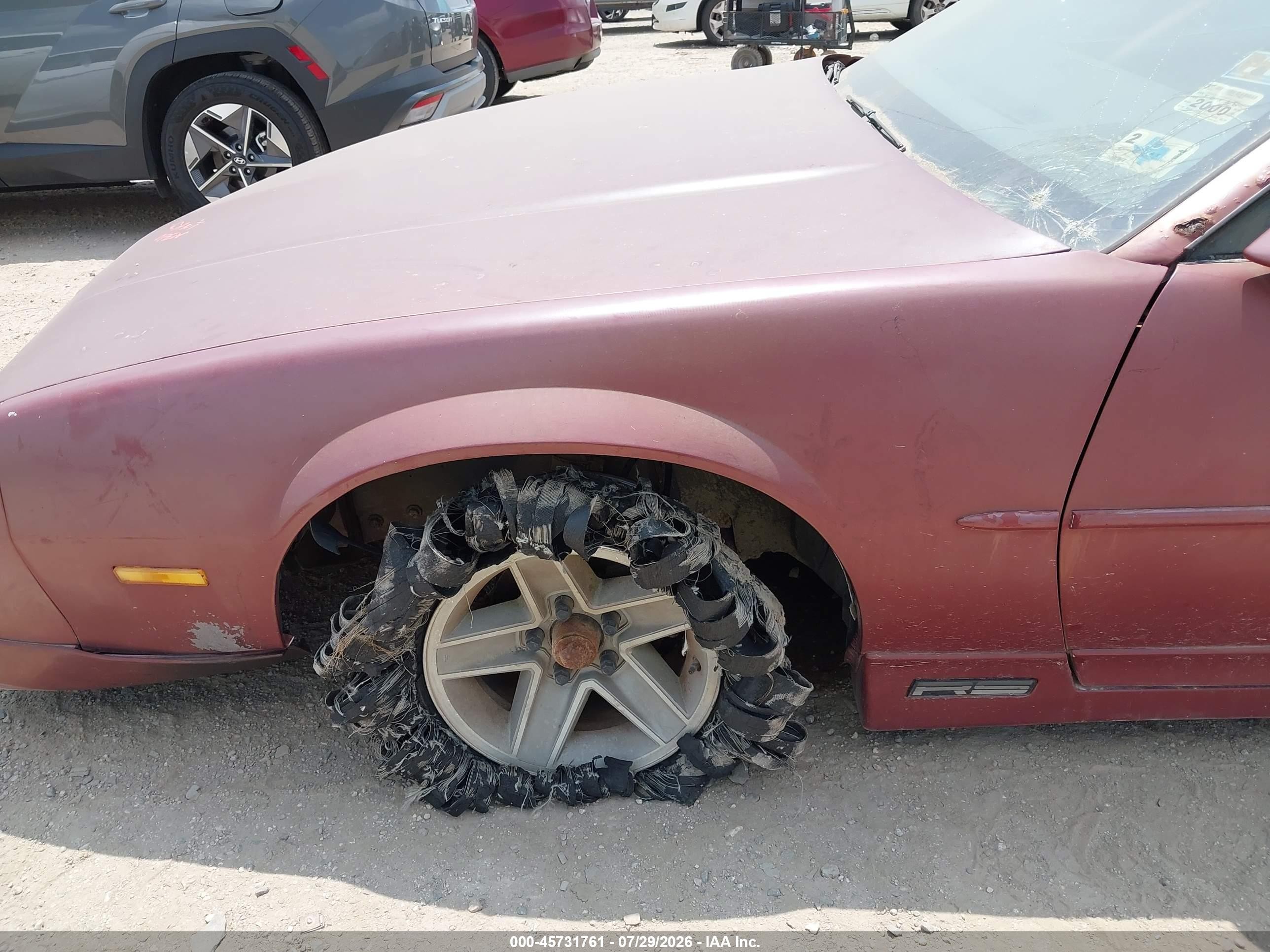 1989 Chevrolet Camaro   Red vin: 1G1FP21E8KL102068