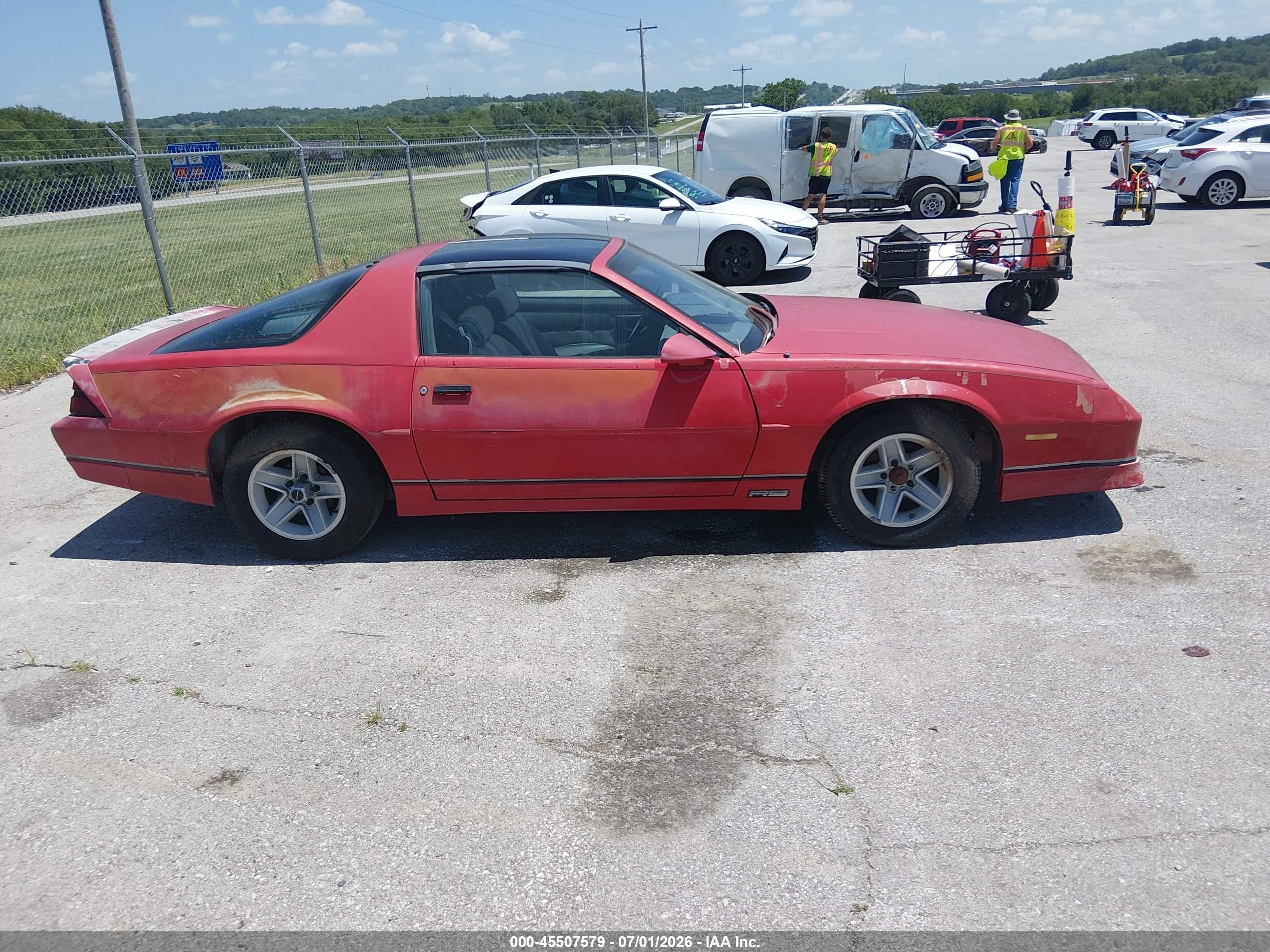 1989 Chevrolet Camaro   Red vin: 1G1FP21E8KL109974