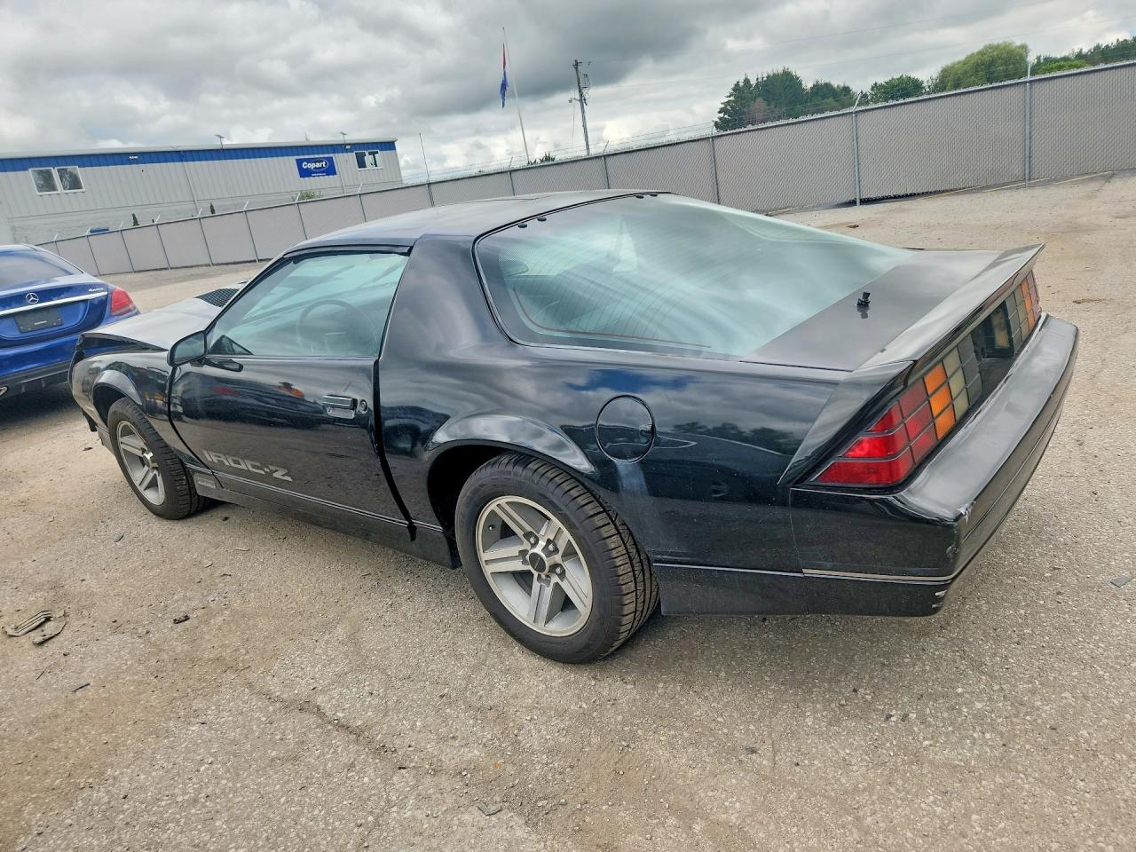 1988 Chevrolet Camaro Black vin: 1G1FP21F0JL179220
