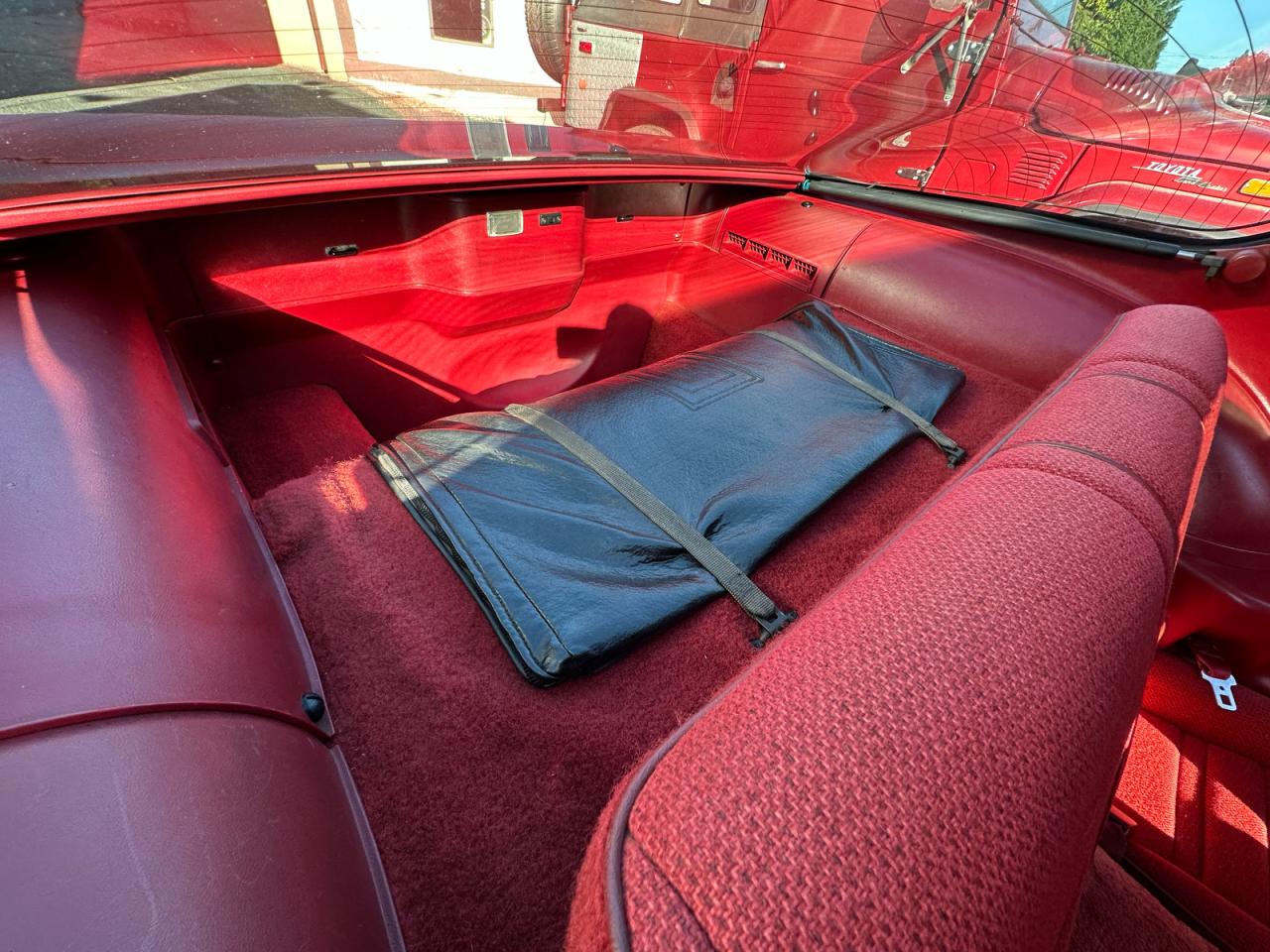 1988 Chevrolet Camaro Burgundy vin: 1G1FP21F1JL138014