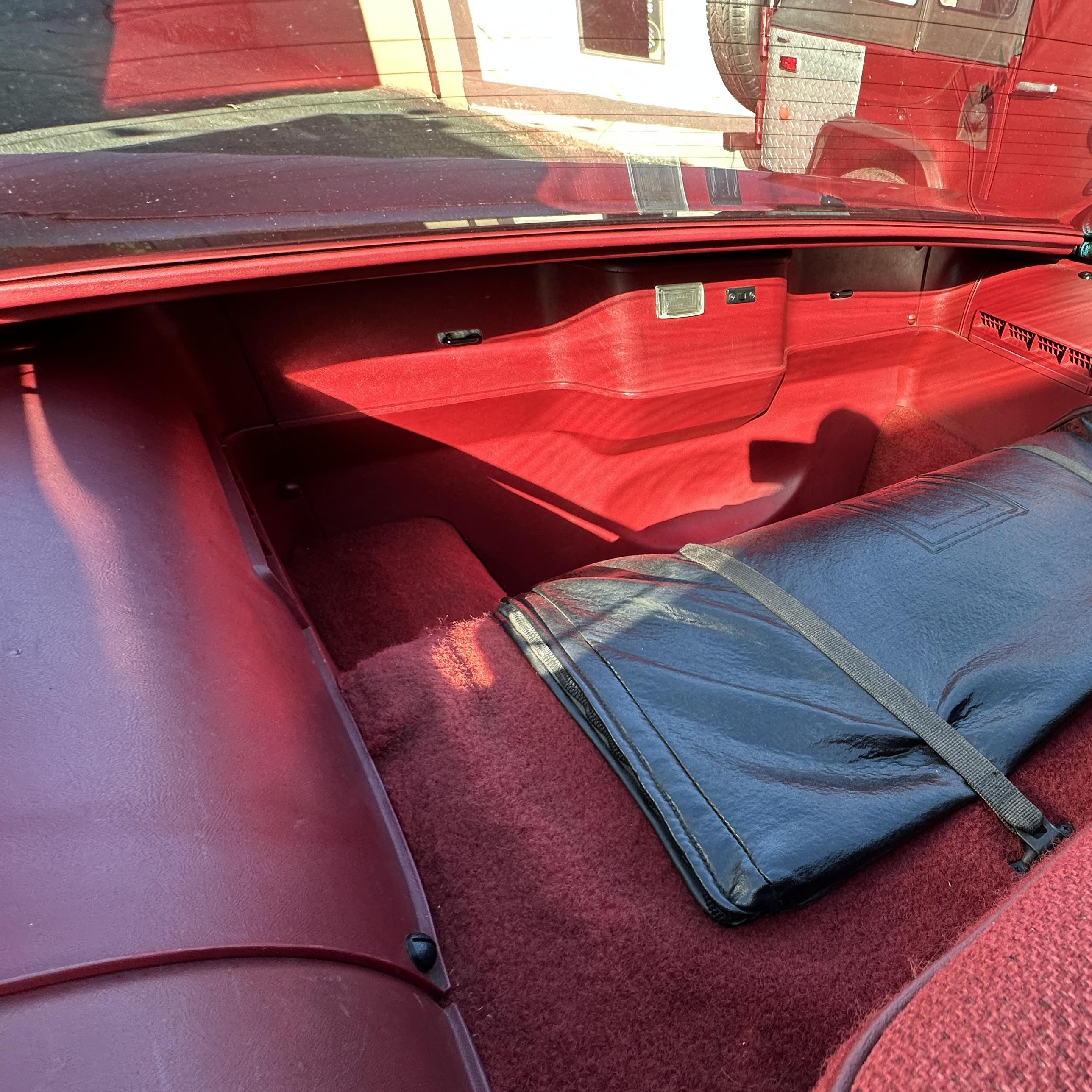 1988 Chevrolet Camaro   Maroon vin: 1G1FP21F1JL138014