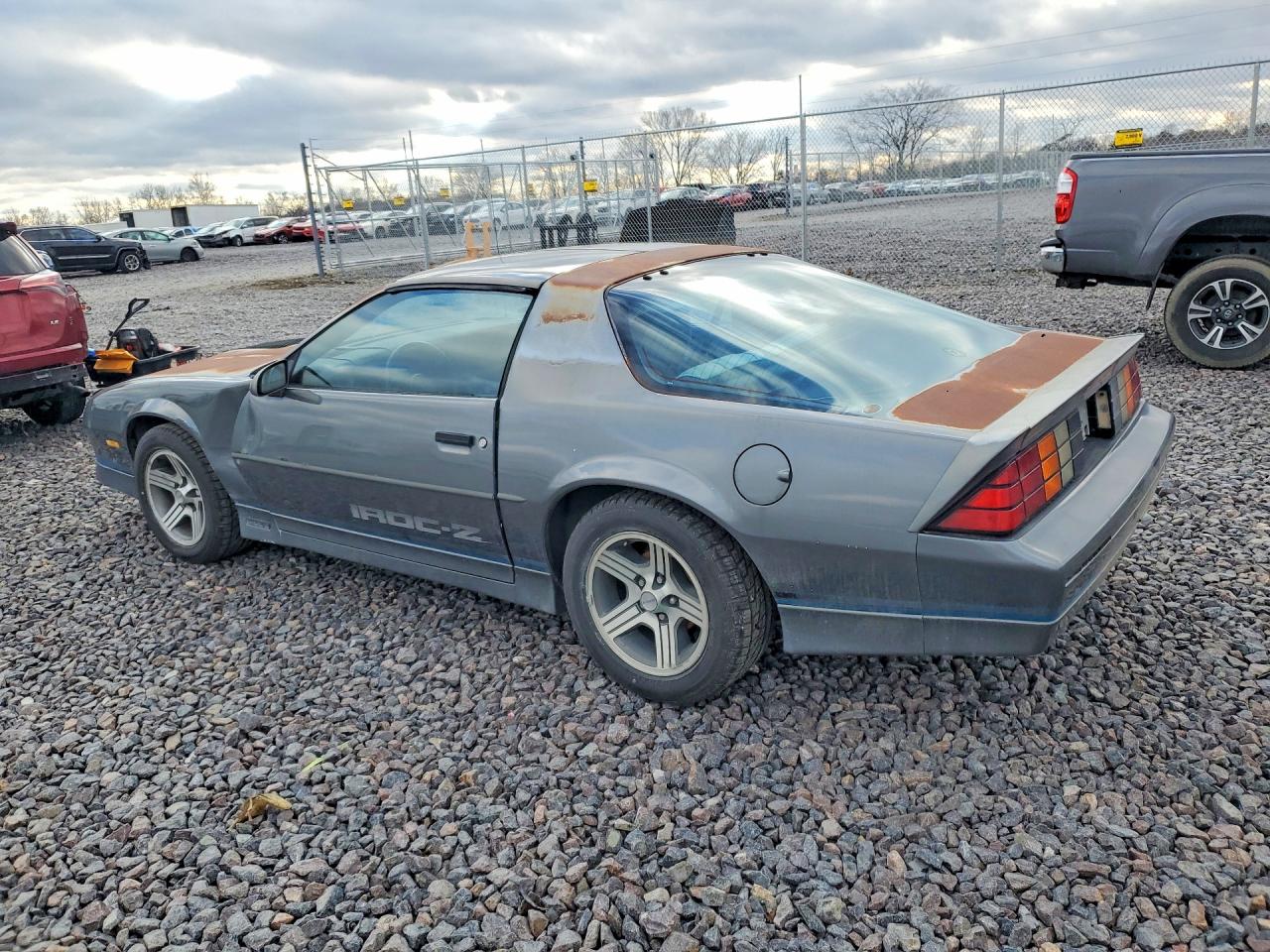 1988 Chevrolet Camaro Gray vin: 1G1FP21F4JL134524