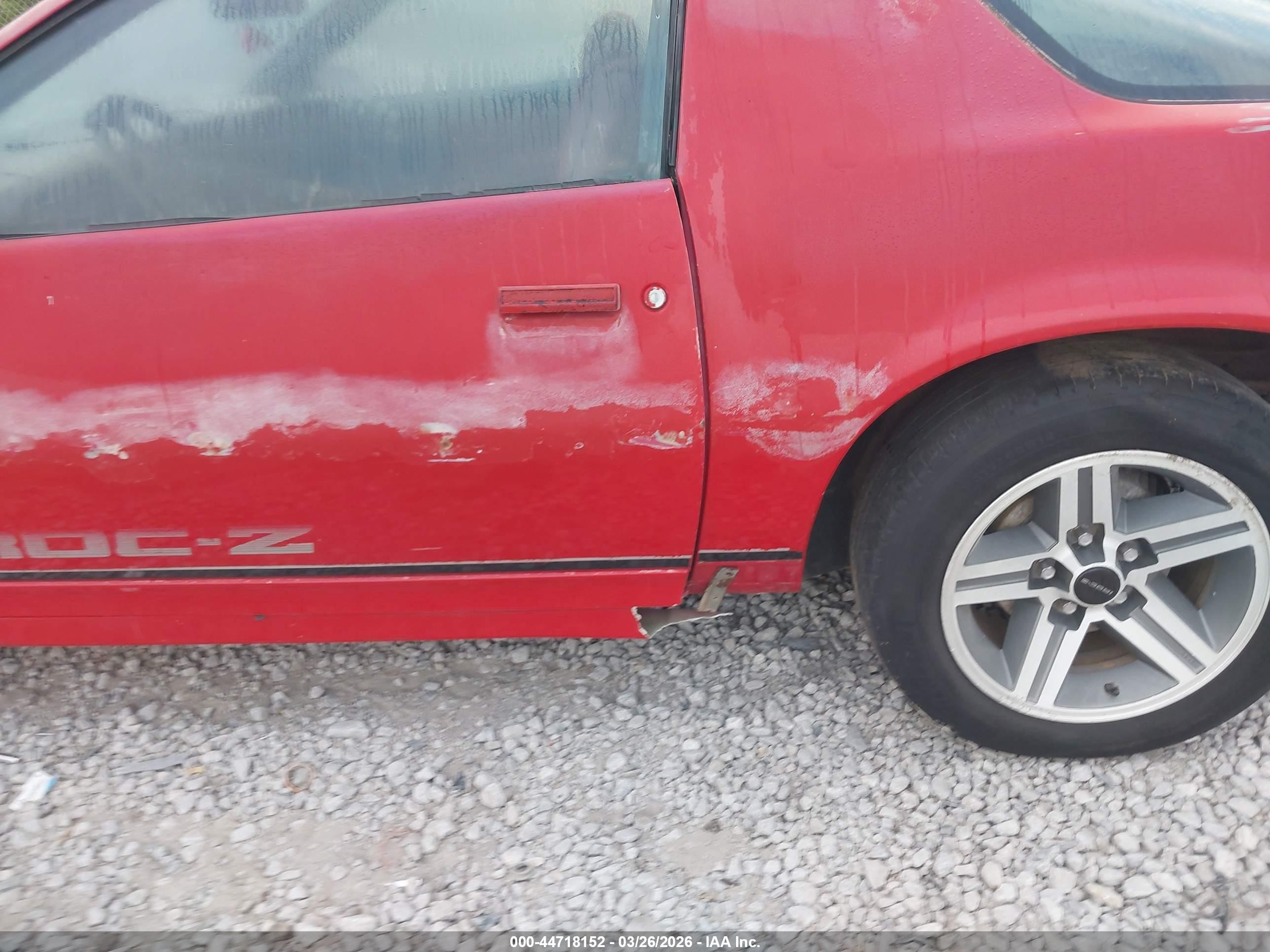 1987 Chevrolet Camaro   Красный vin: 1G1FP21F9HL114439