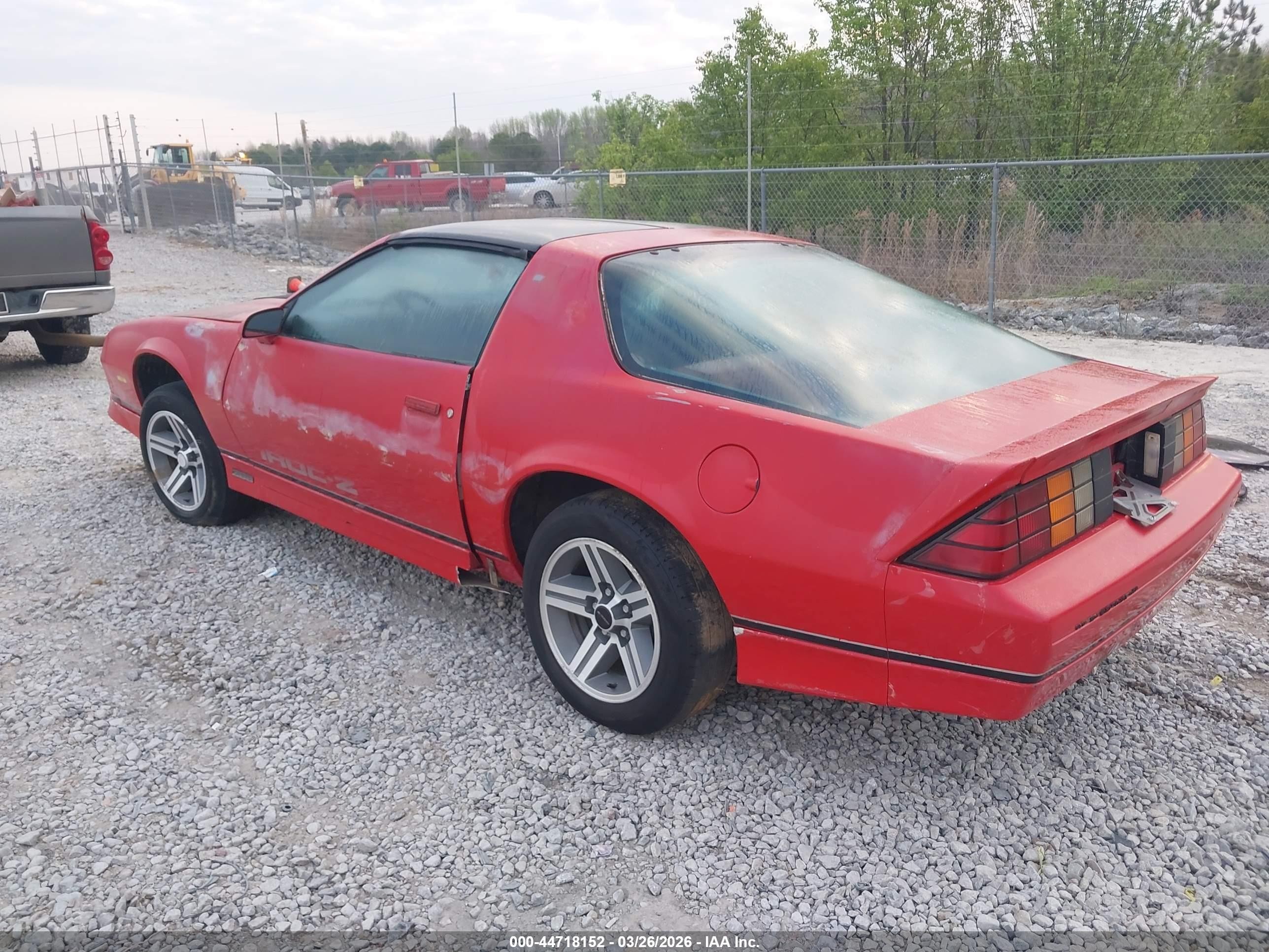 1987 Chevrolet Camaro   Красный vin: 1G1FP21F9HL114439