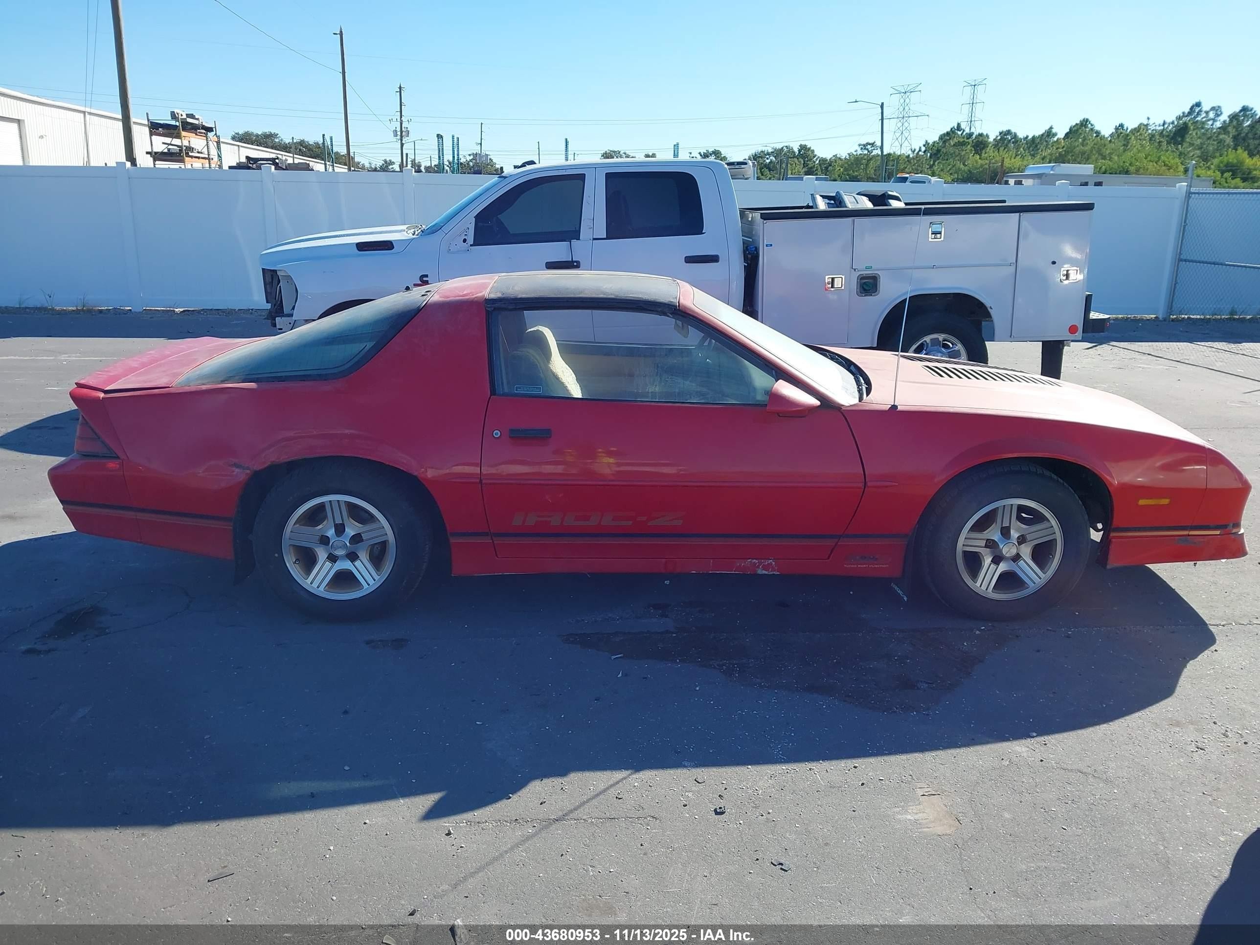 1989 Chevrolet Camaro   Red vin: 1G1FP21F9KL132317