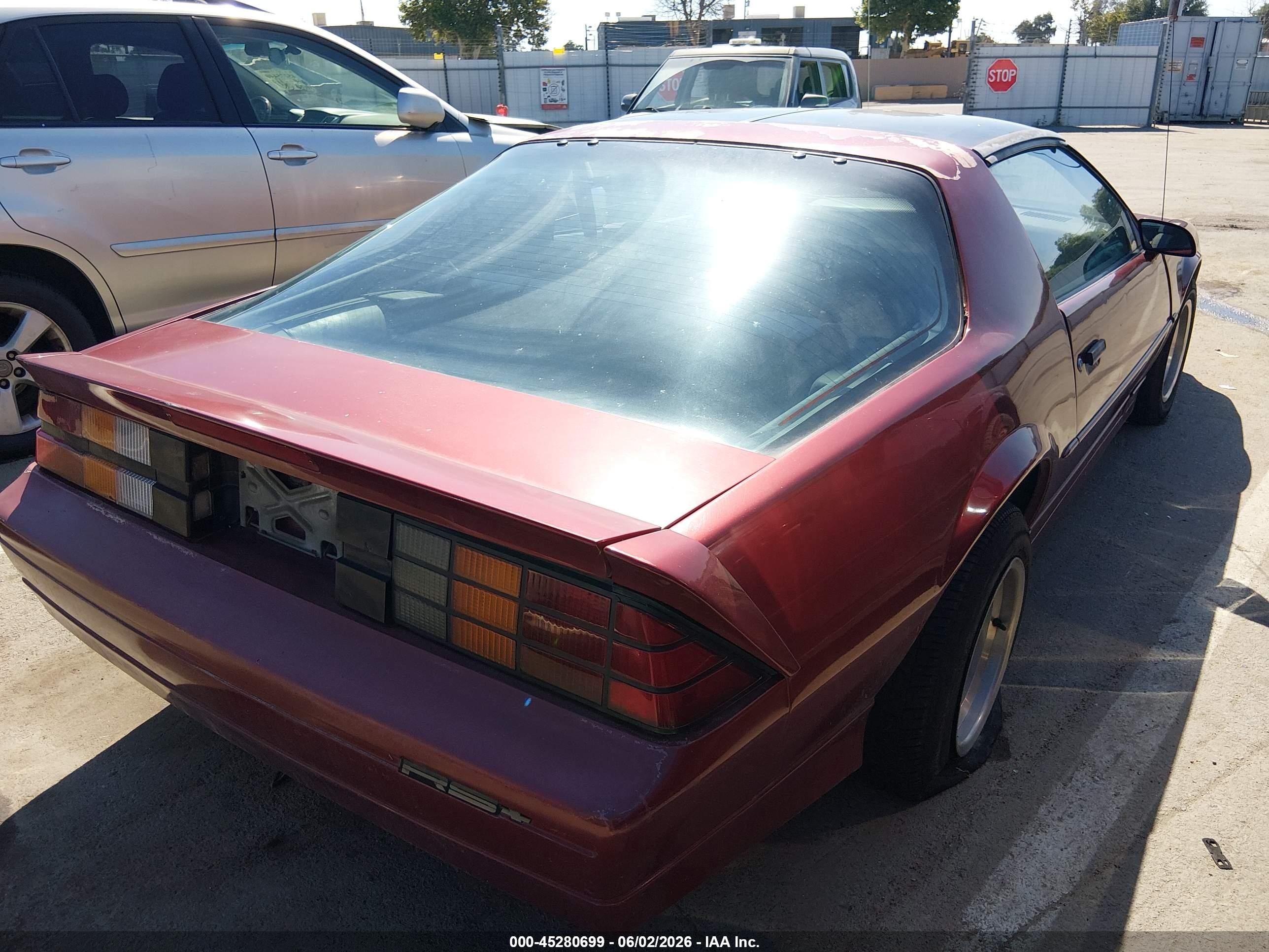 1989 Chevrolet Camaro   Темно-бордовый vin: 1G1FP21S1KL103777