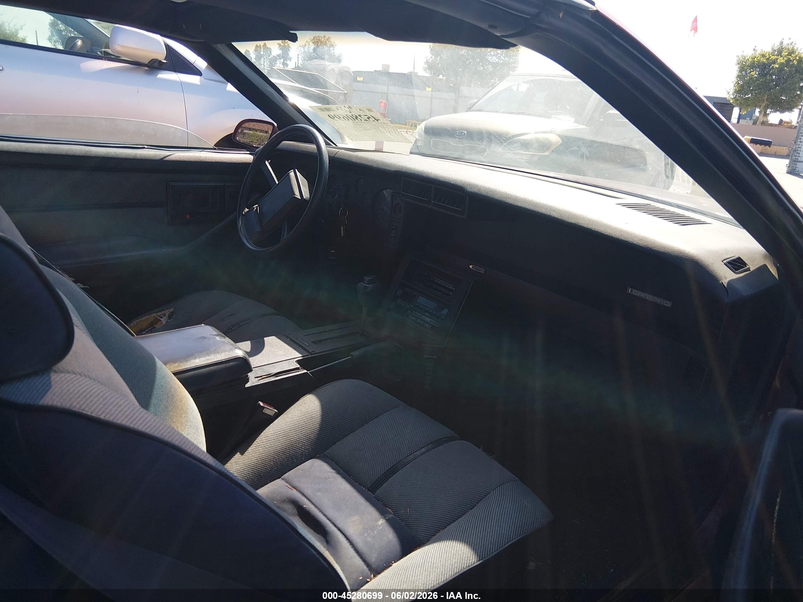 1989 Chevrolet Camaro   Темно-бордовый vin: 1G1FP21S1KL103777