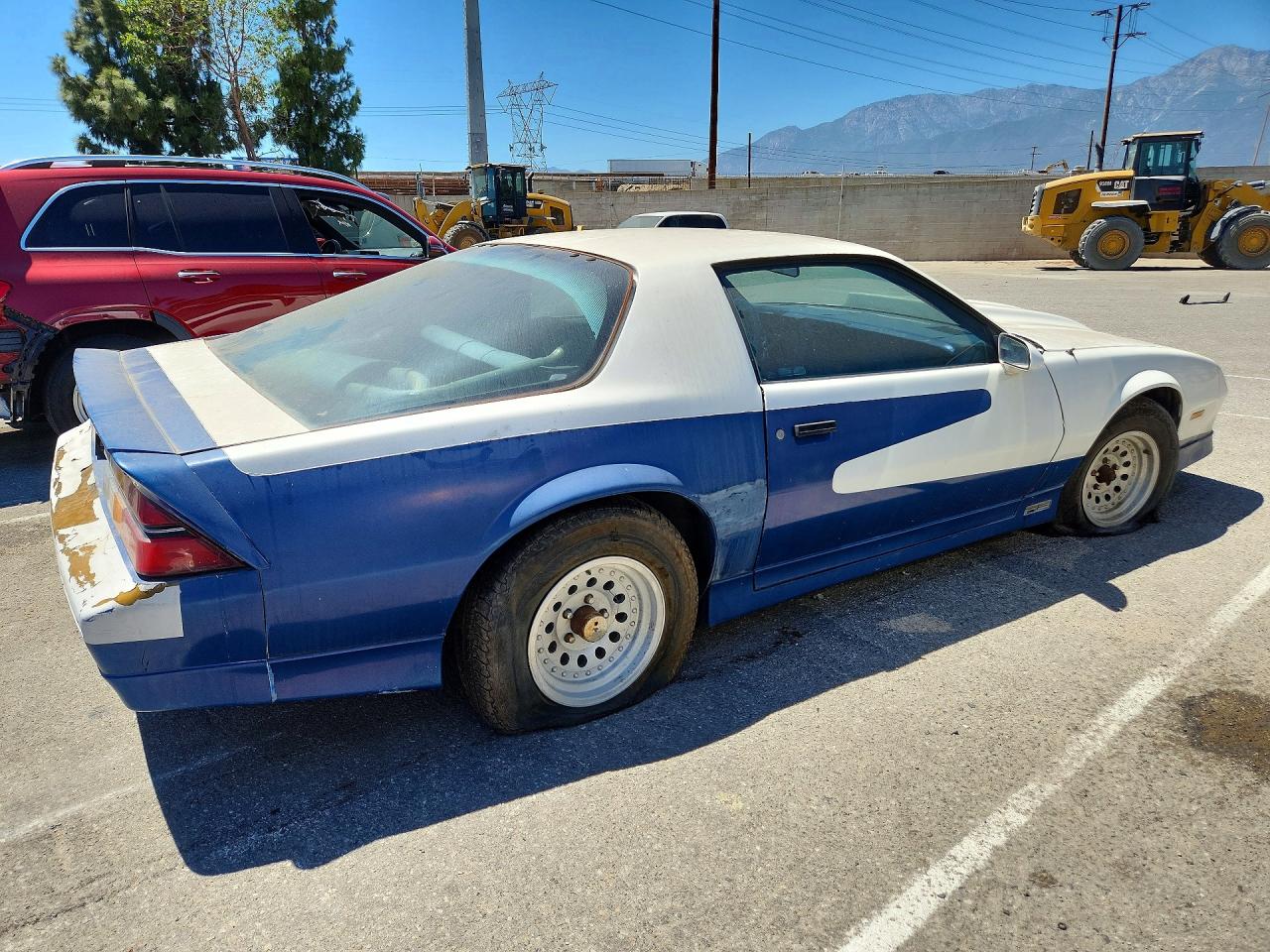 1989 Chevrolet Camaro Two Tone vin: 1G1FP21SXKL182768