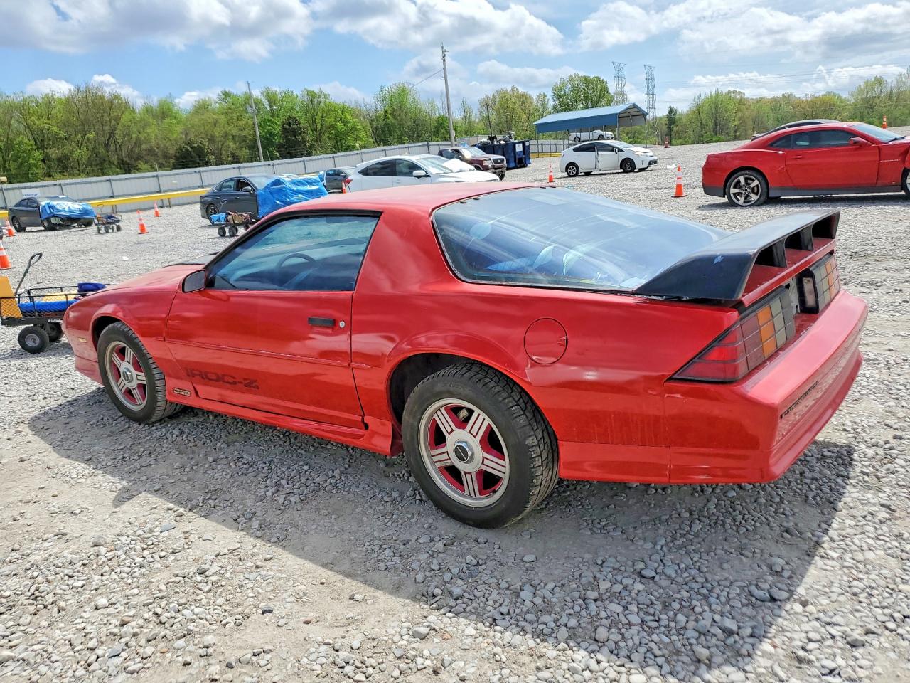 1991 Chevrolet Camaro Z28 Red vin: 1G1FP2381ML135925