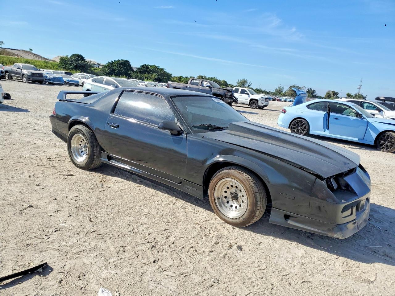 1992 Chevrolet Camaro Z28 Black vin: 1G1FP2385NL119745