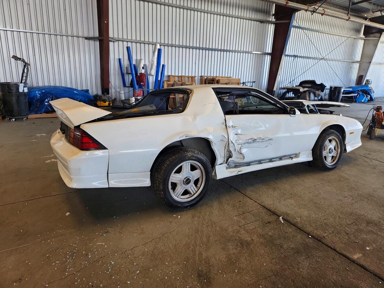 1991 Chevrolet Camaro Z28 White vin: 1G1FP2386ML124600