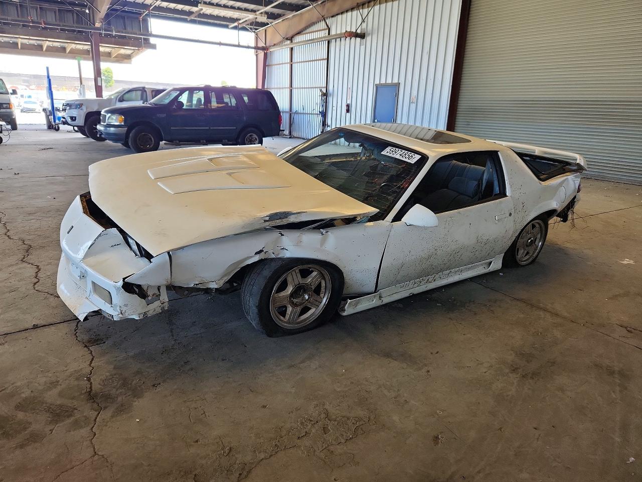 1991 Chevrolet Camaro Z28 White vin: 1G1FP2386ML124600