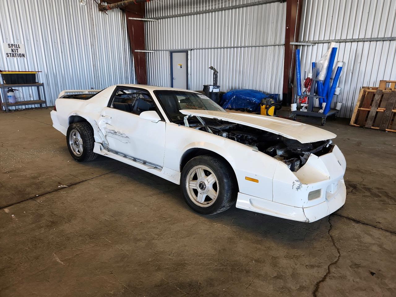1991 Chevrolet Camaro Z28 White vin: 1G1FP2386ML124600